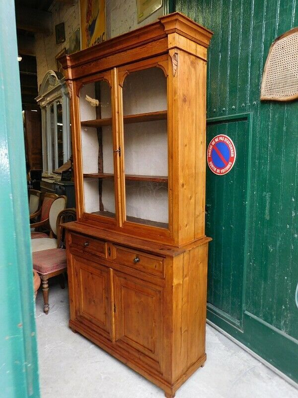 2-body buffet or 19th century fir museum