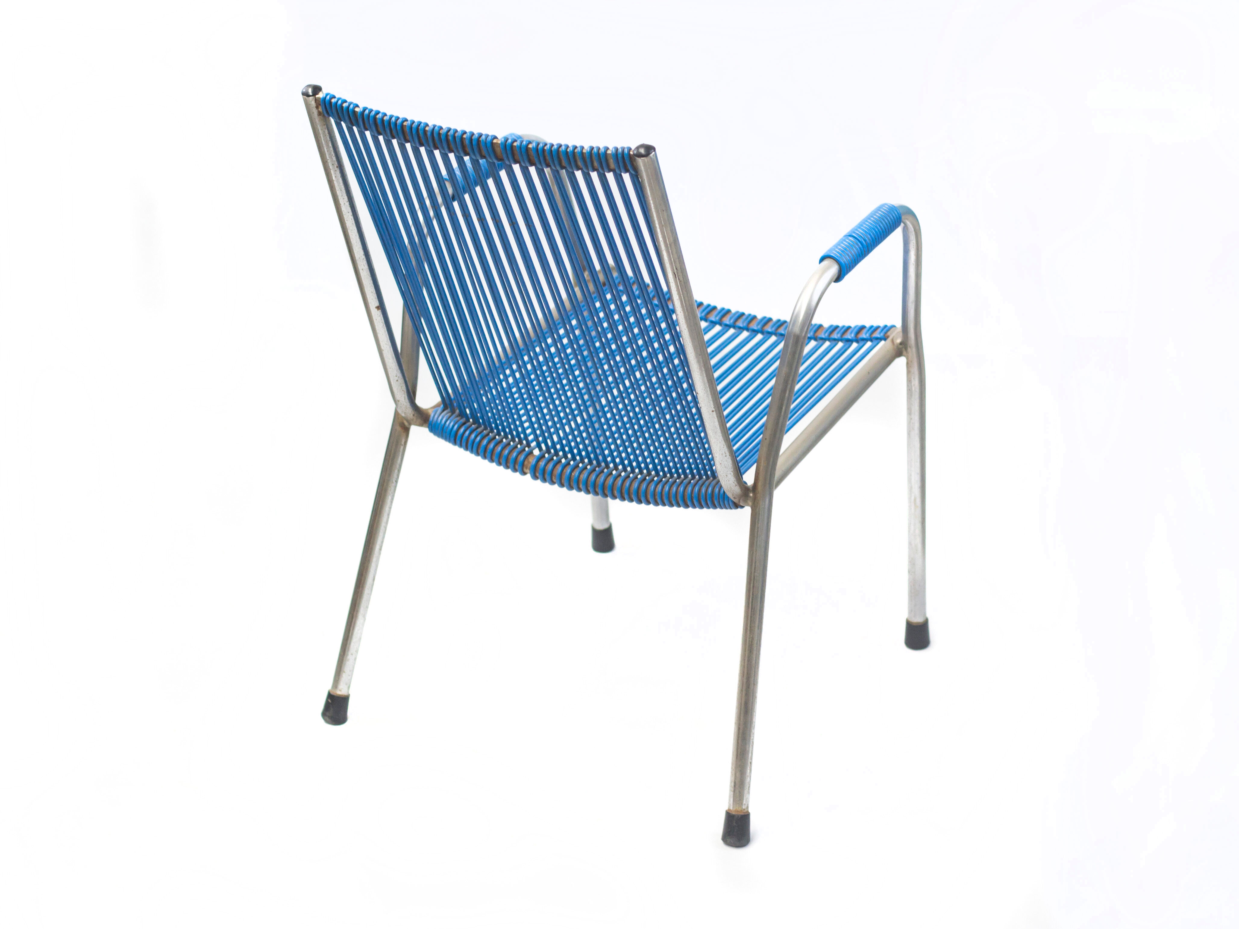 Set of 2 kids chair with scoubidou grid France 60s