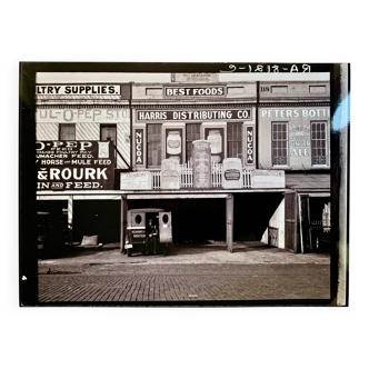 Walker Evans “Entrepôts Publicitaires au Bord de l’Eau, Louisiane"1938