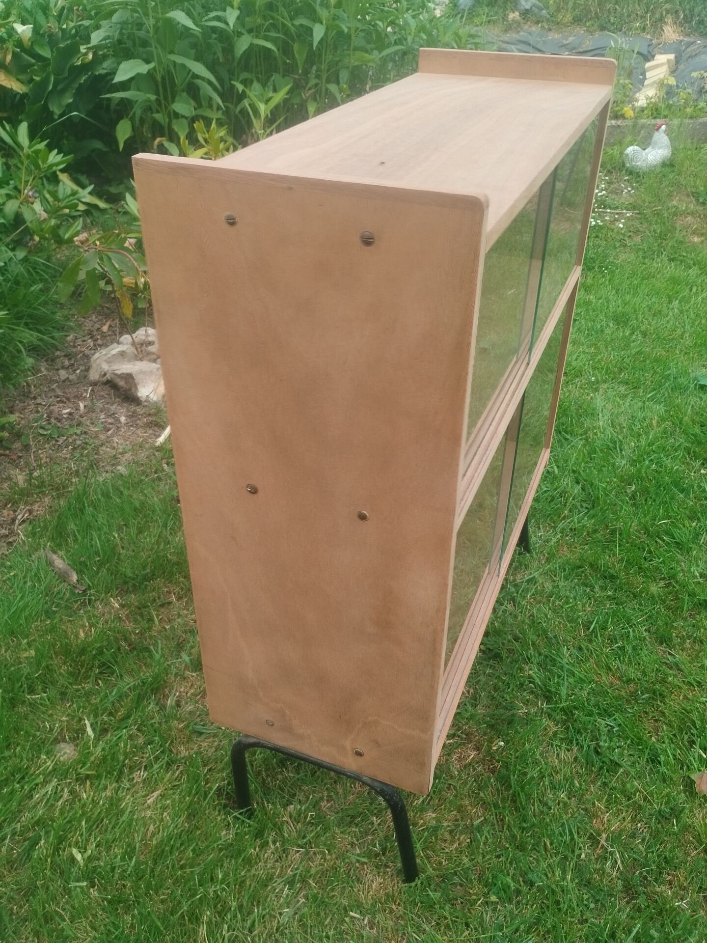 Vintage antique display shelf with Scandinavian tapered legs.