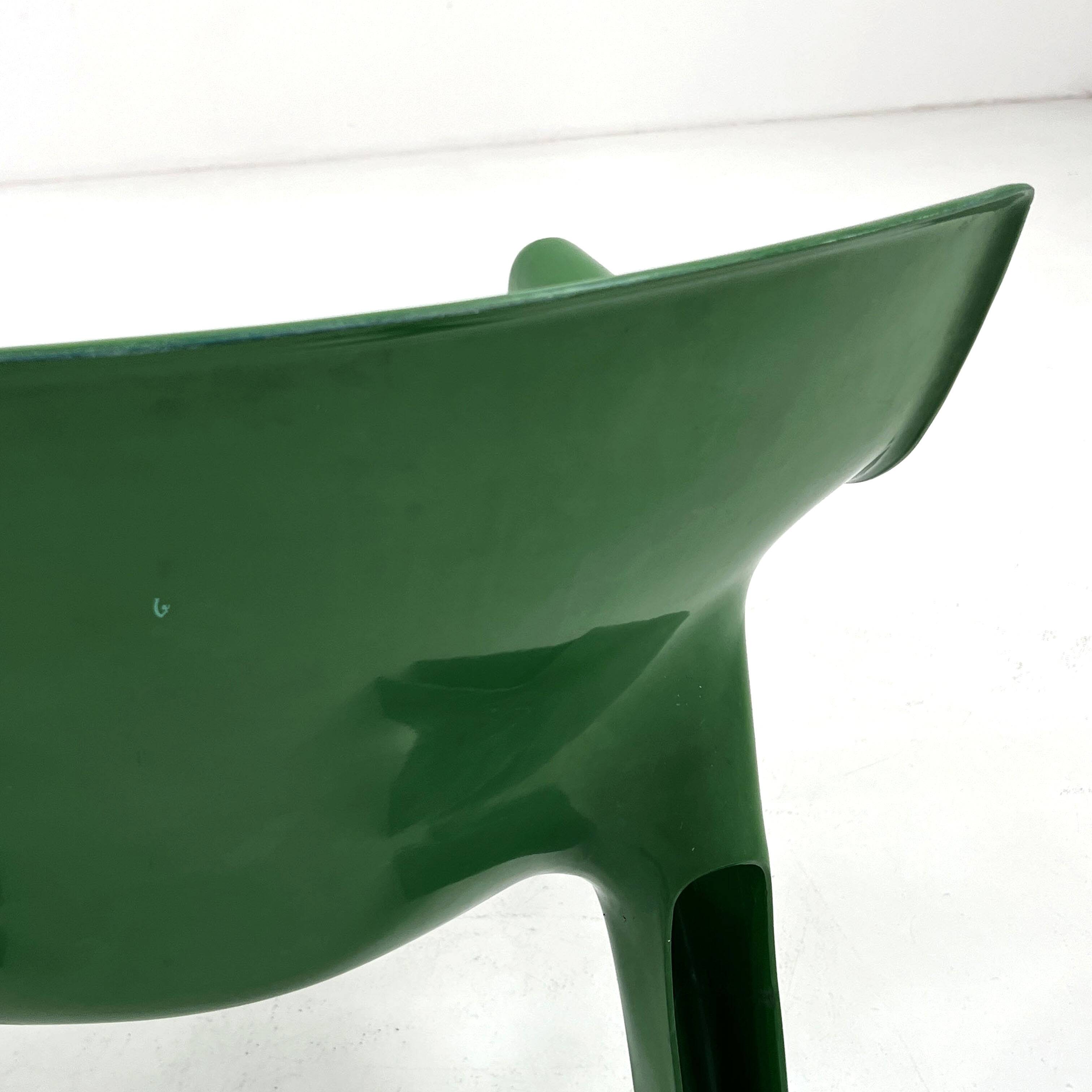 Fauteuil Vicario vert par Vico Magistretti pour Artemide, 1970