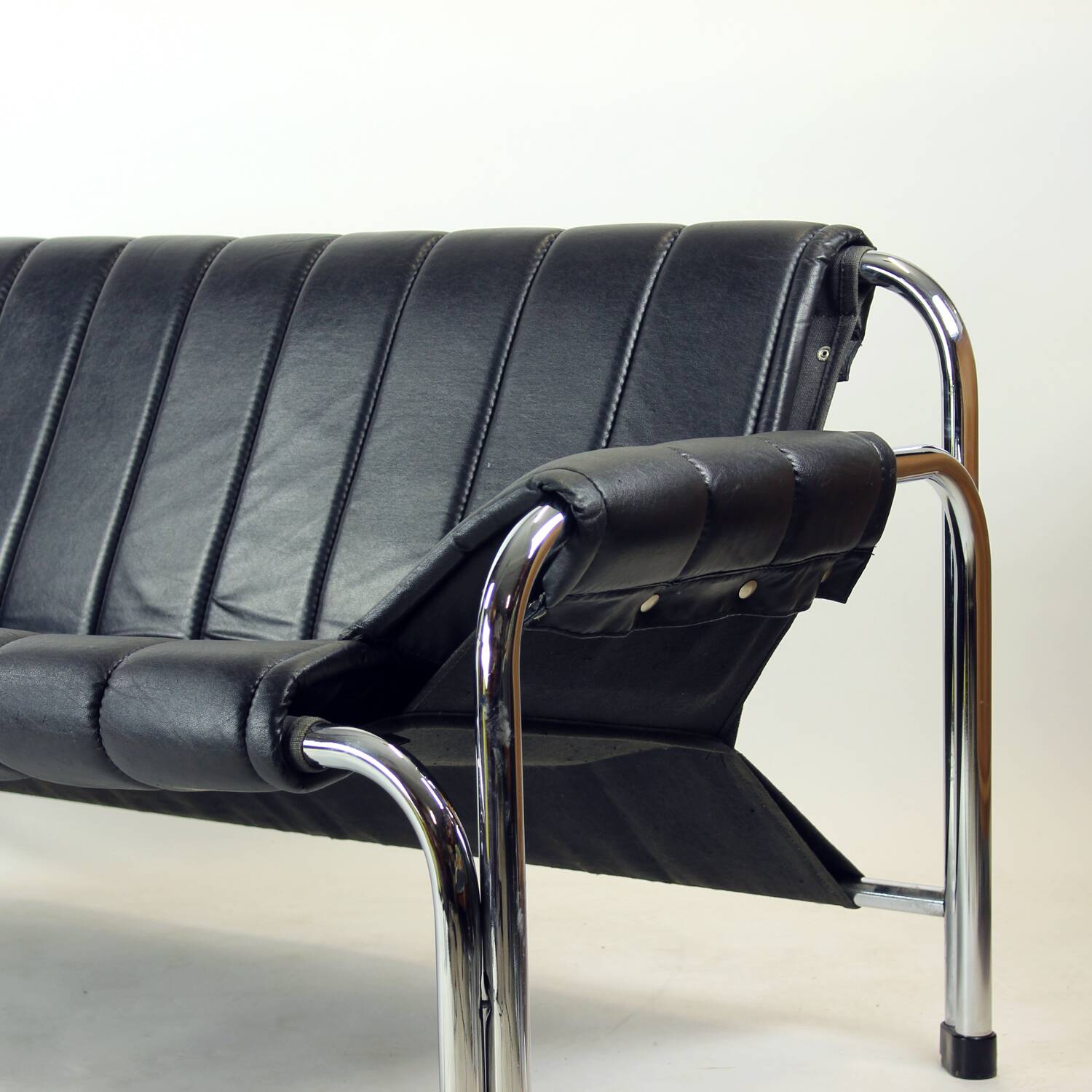 Modernist T 2403 Loveseat By Viliam Chlebo For Kodreta Myjava, Czechoslovak
