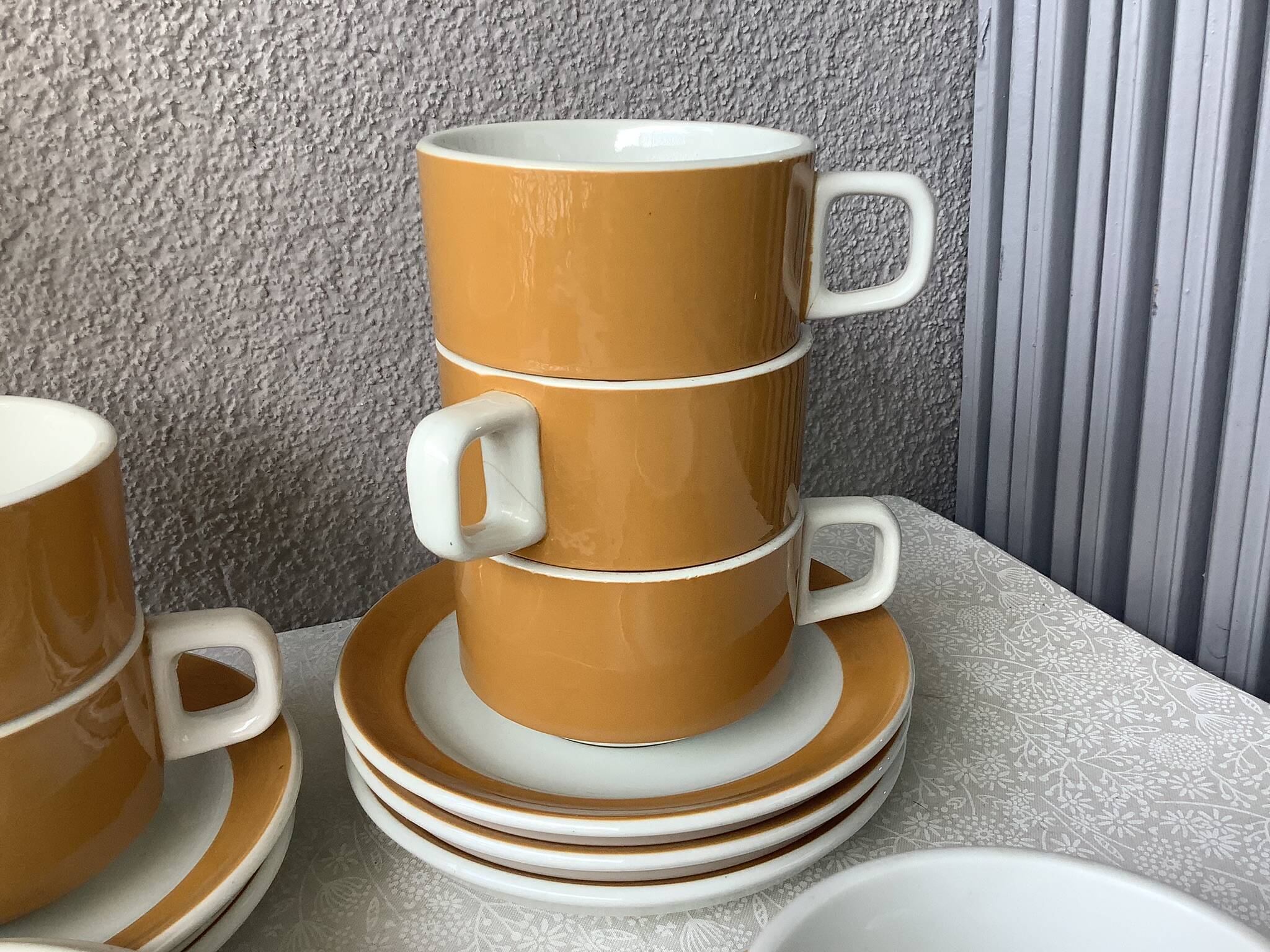 Sarreguemines designer cups 70'