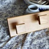 Vintage Scandinavian wall-mounted coat rack in pine - 3 square hooks