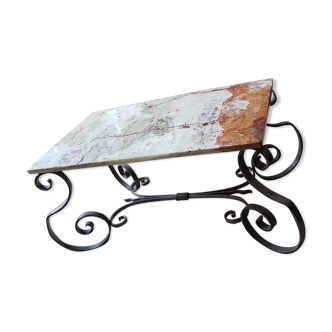 Table basse fer forge dessus marbre