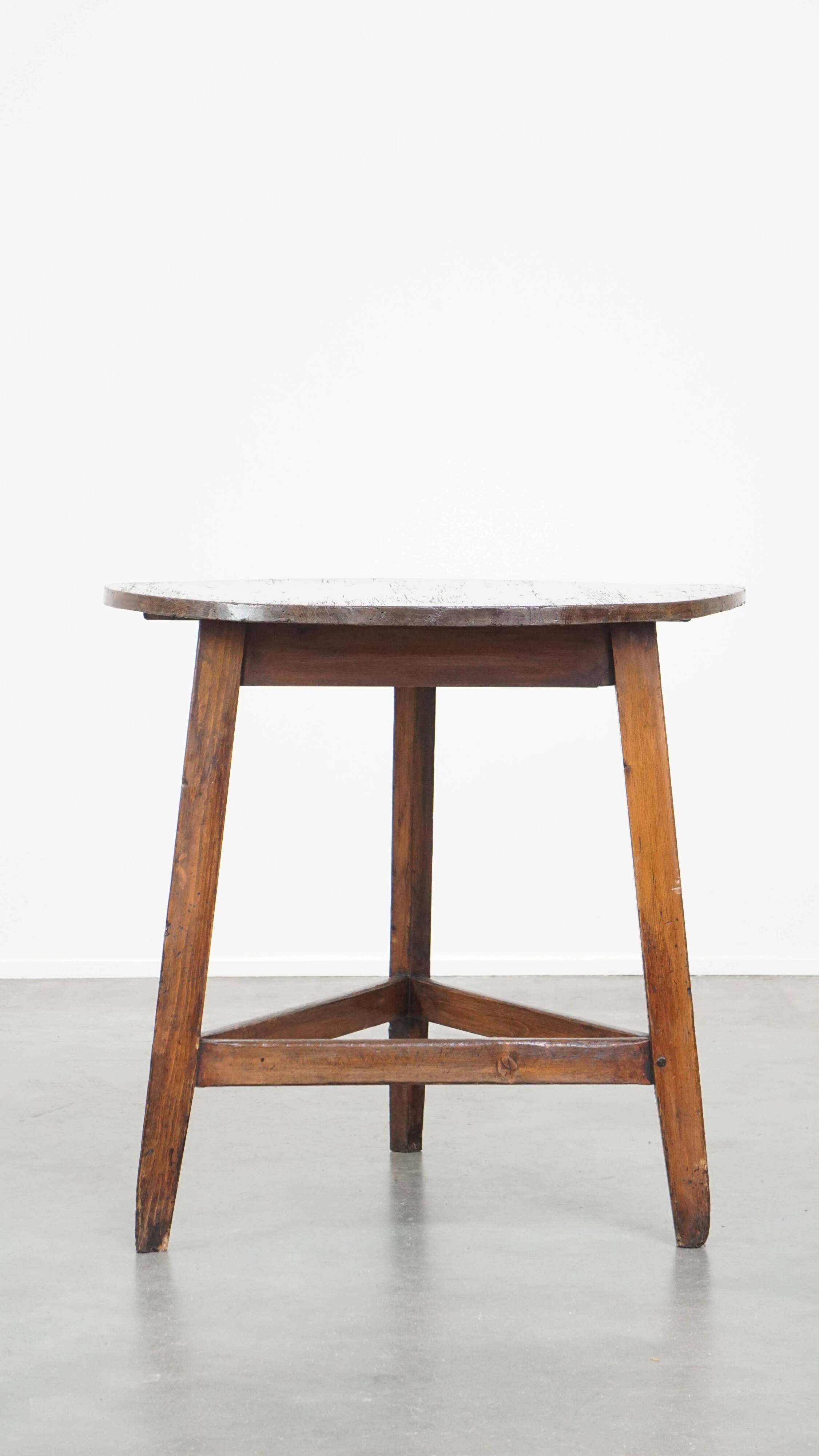 Antique English pinewood cricket table/side table from the late 18th century