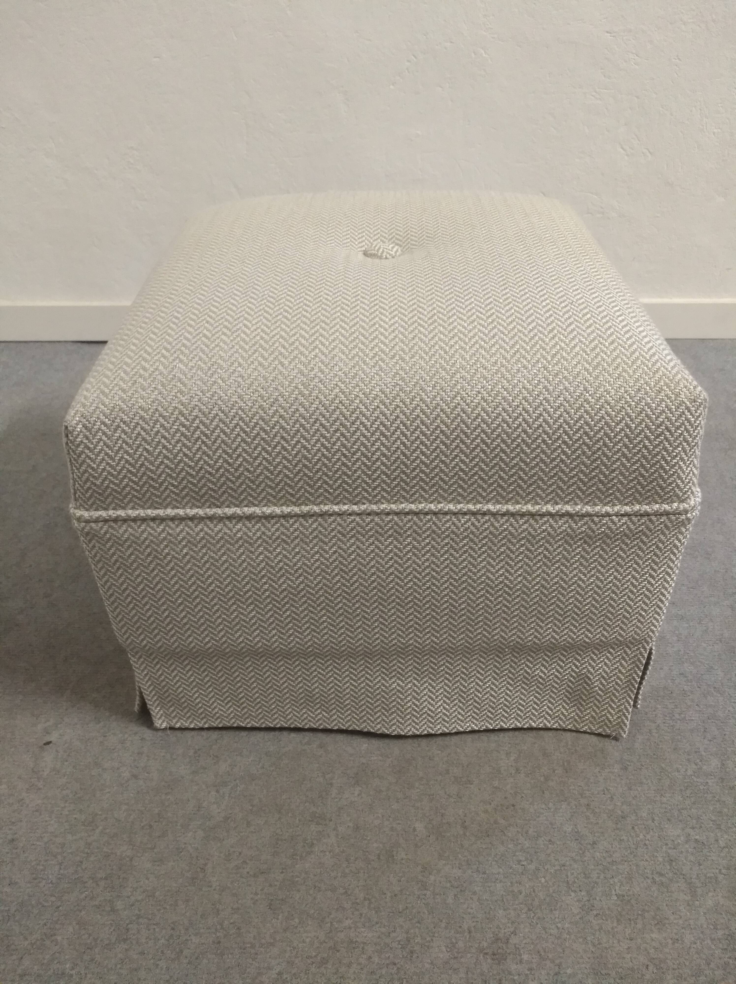 Pouf and its Sanderson cotton cushion