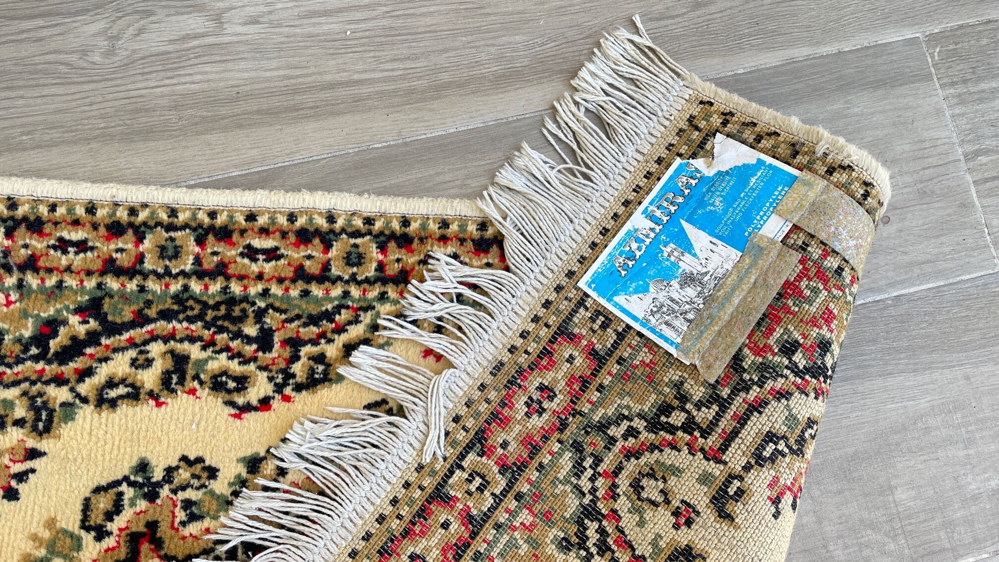 Beige mechanical carpet 80s