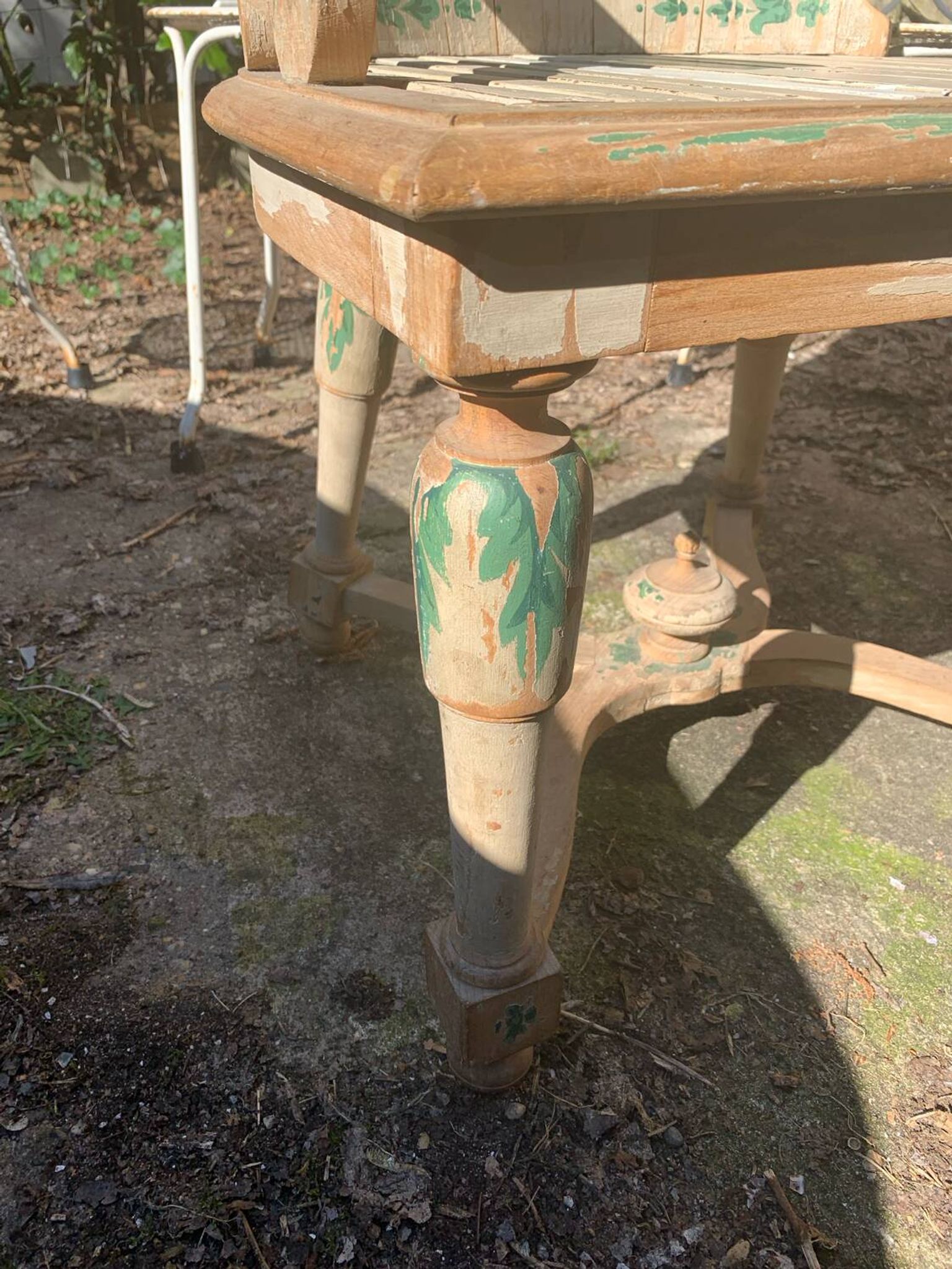 Painted wooden stretcher chair