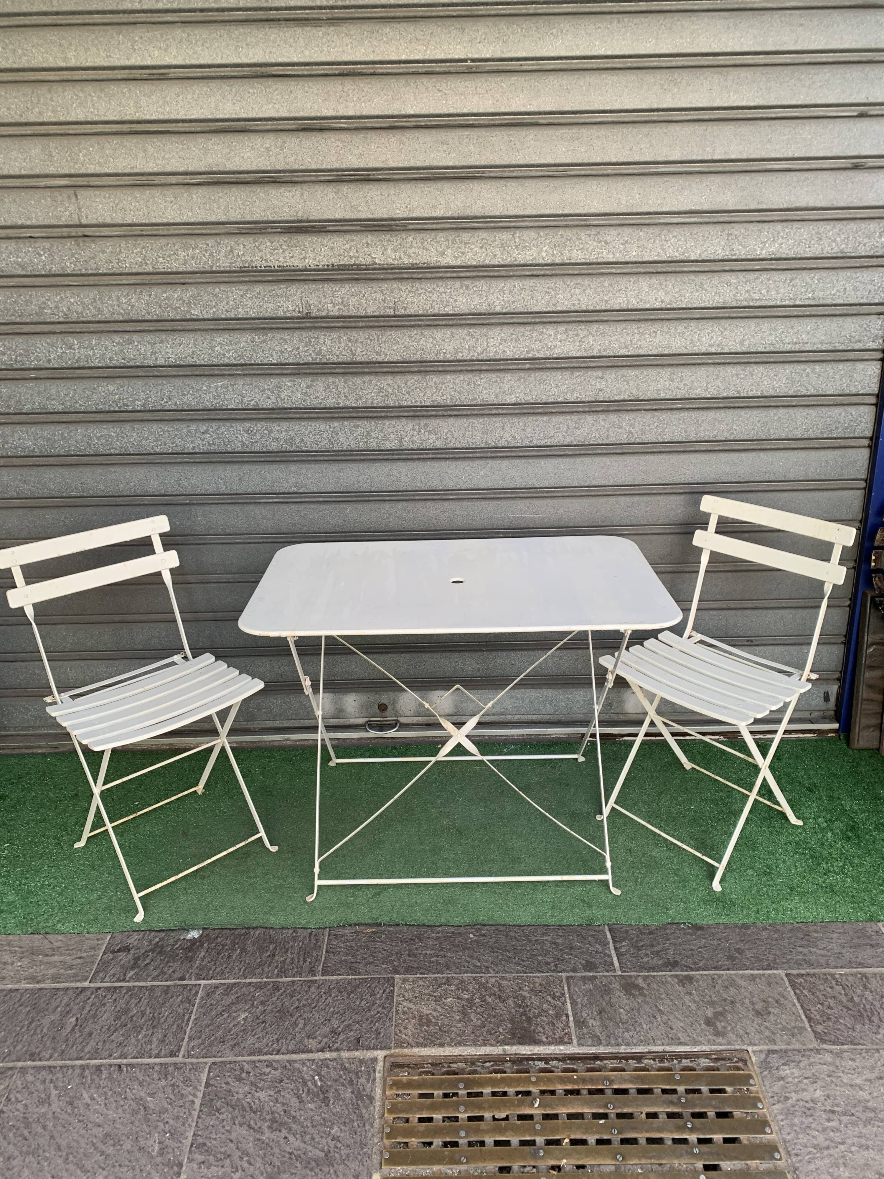 Ensemble de jardin 3 pièces table pliante et 2 chaises pliantes couleur blanc