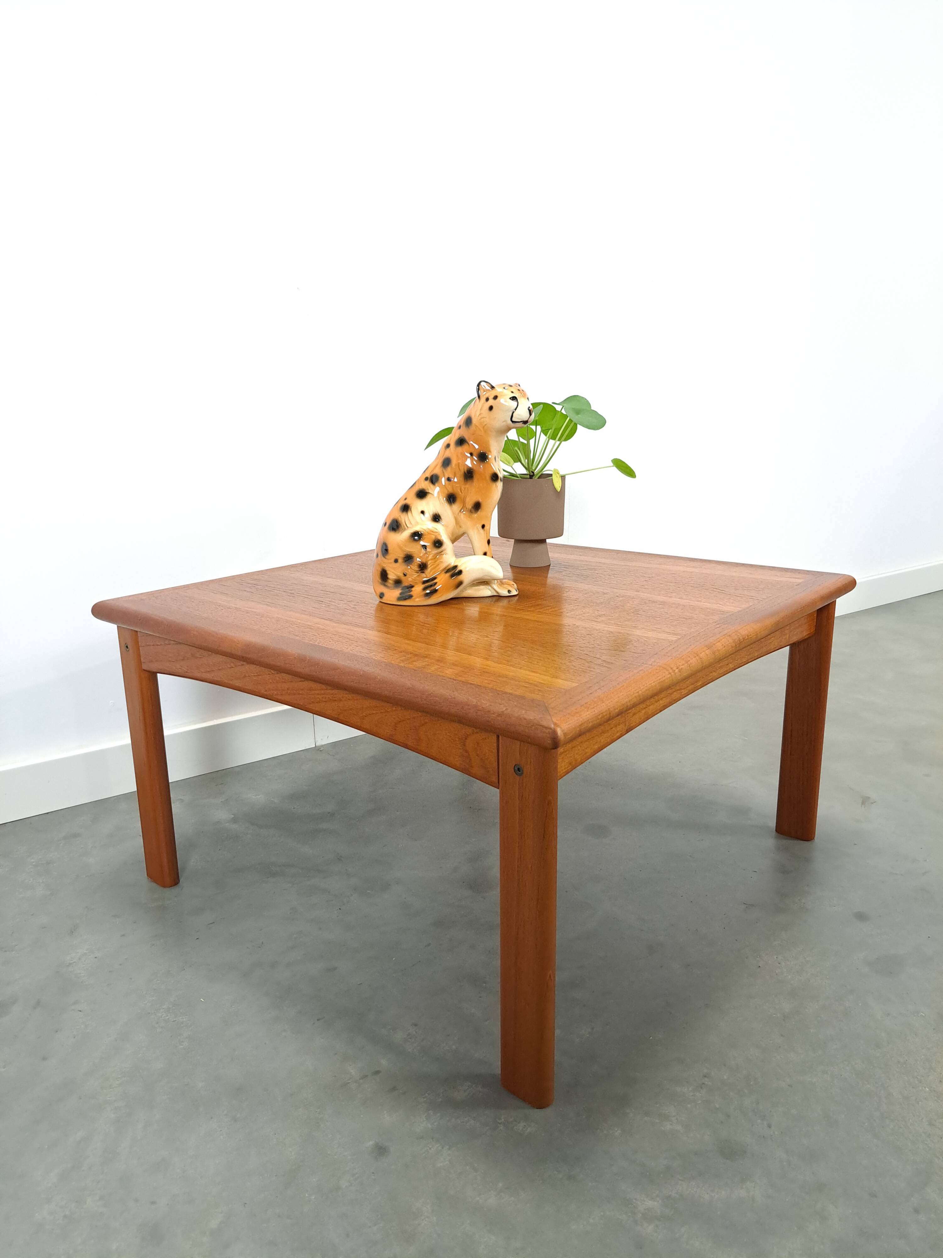 Table de salon en teck Deense vierkante Glostrup, nr, 4