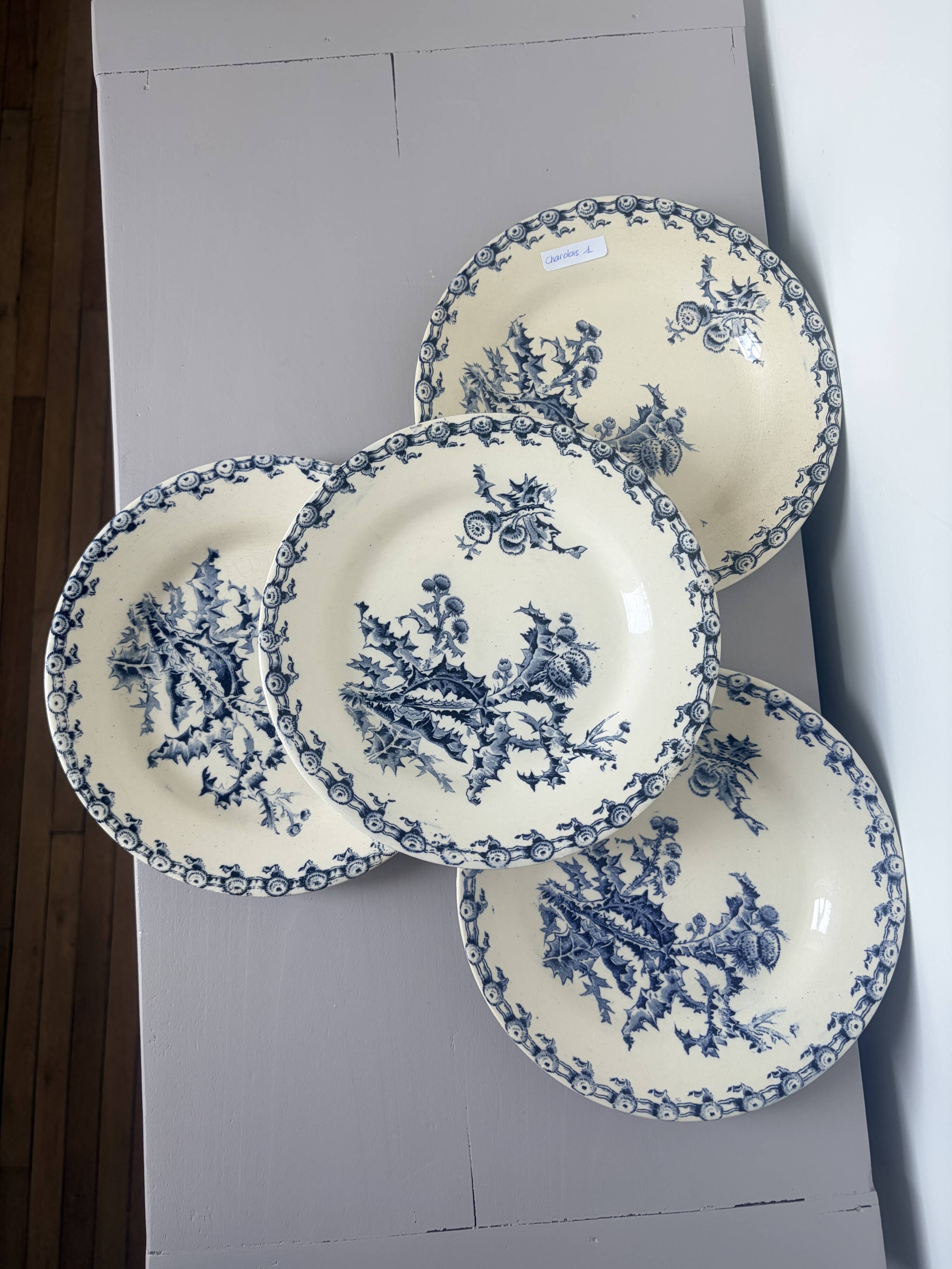 4 assiettes plates Gien Chardons 260332