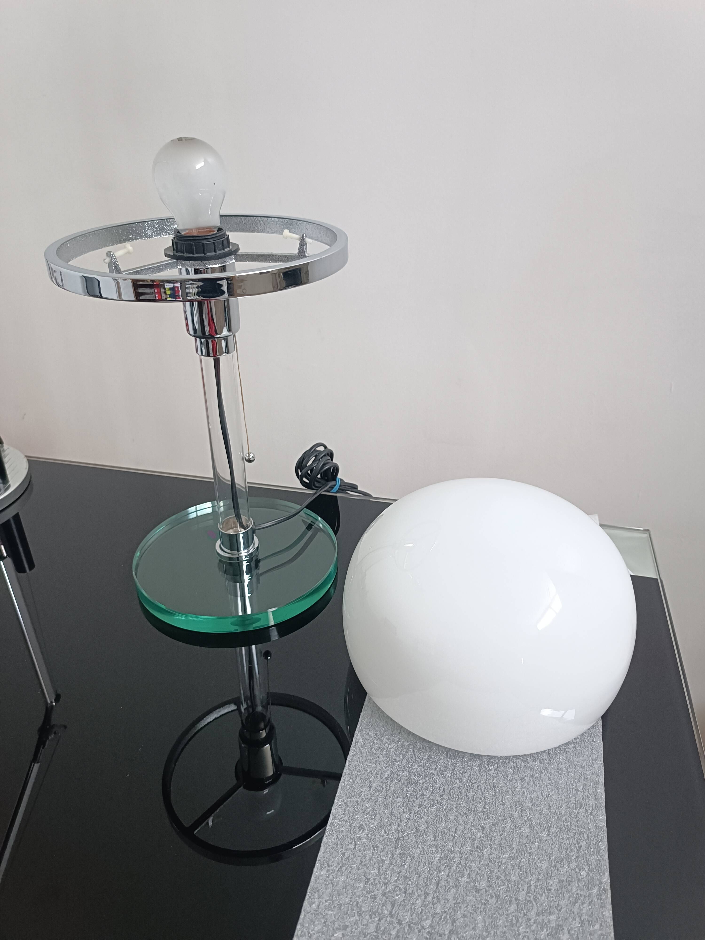 Bauhaus Valentino lamp by Metalarte 1976