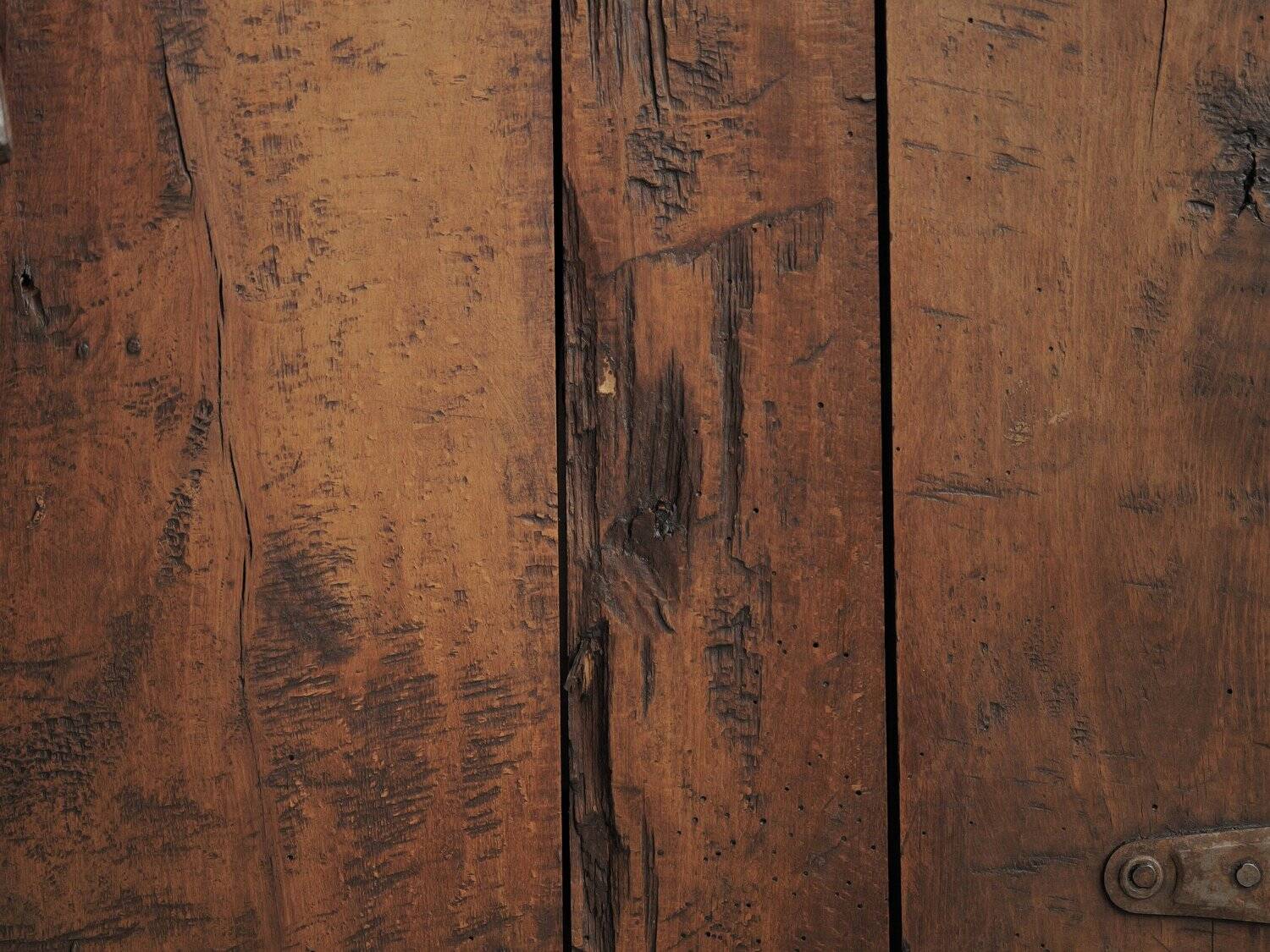 Mountain wall cabinet in solid pine, Folk Art, around 1900