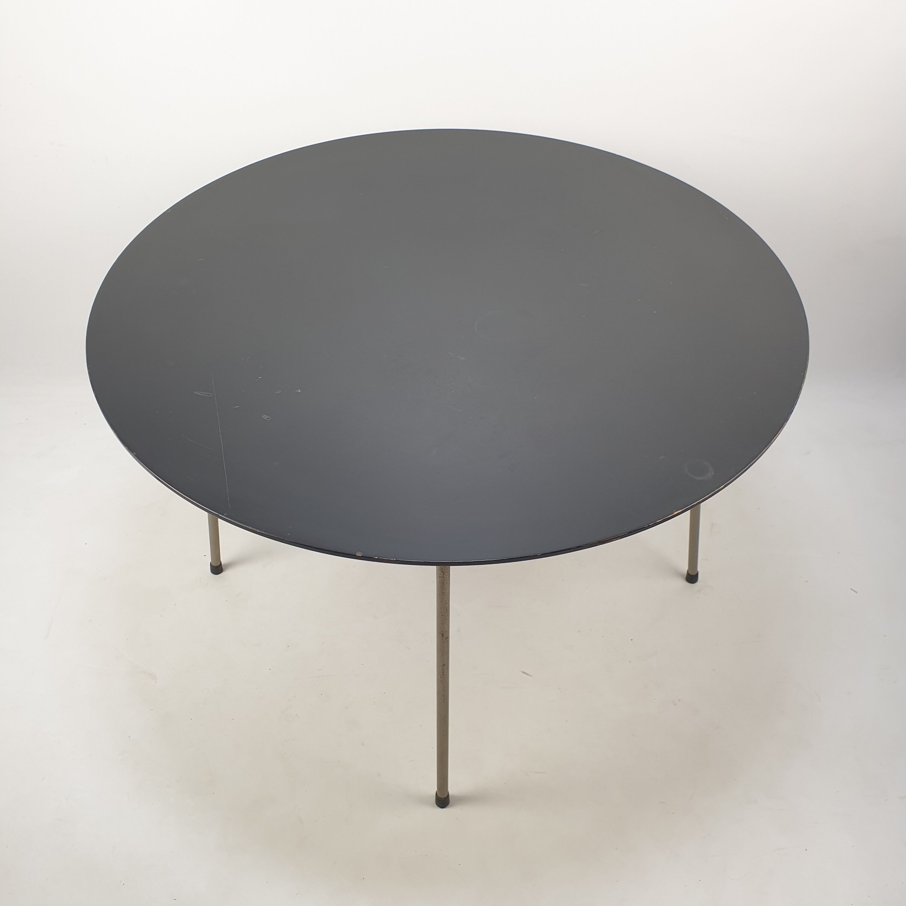 Round dining table model tm41 for Pastoe, 1960s