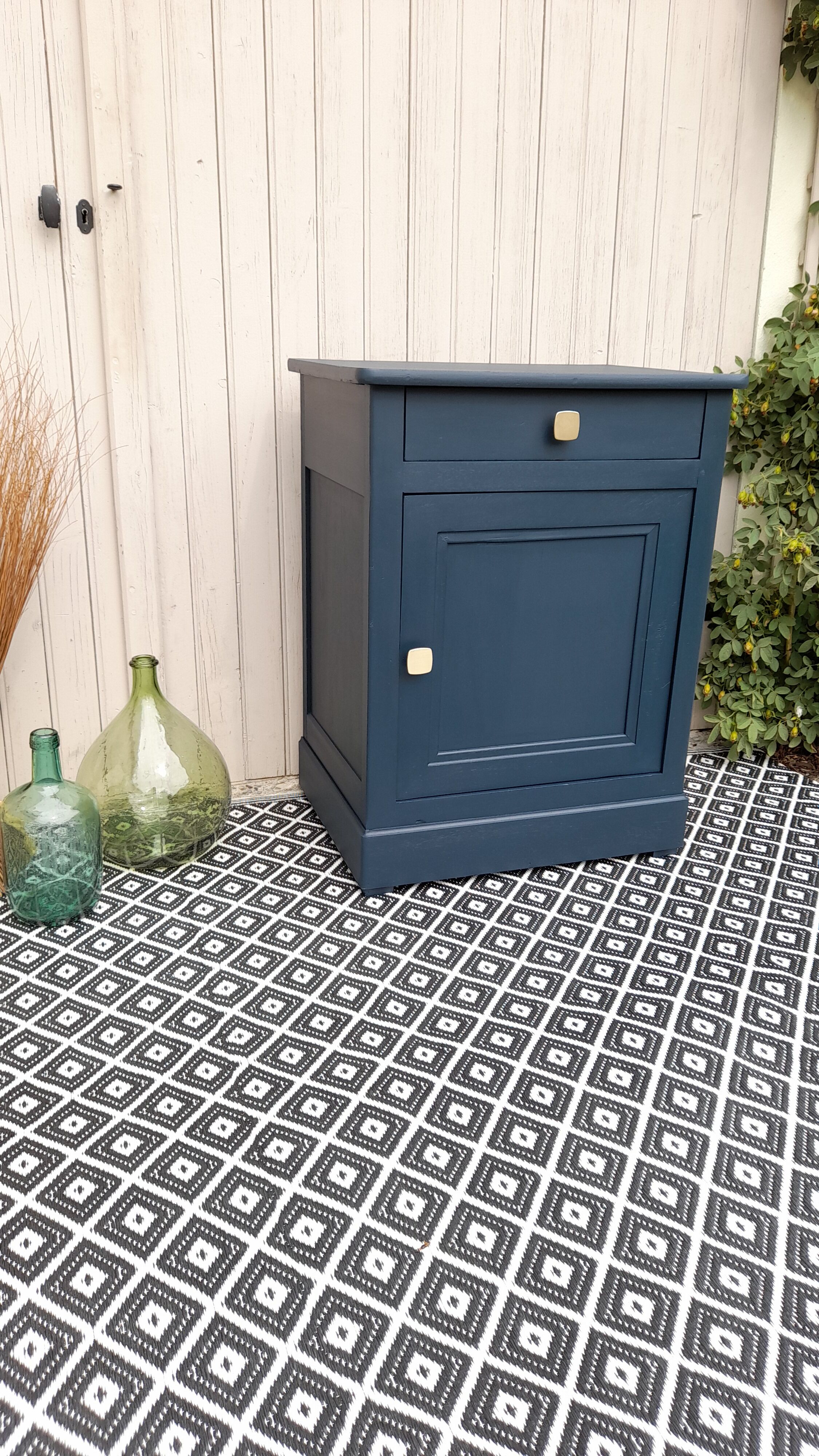 Jam maker / extra furniture