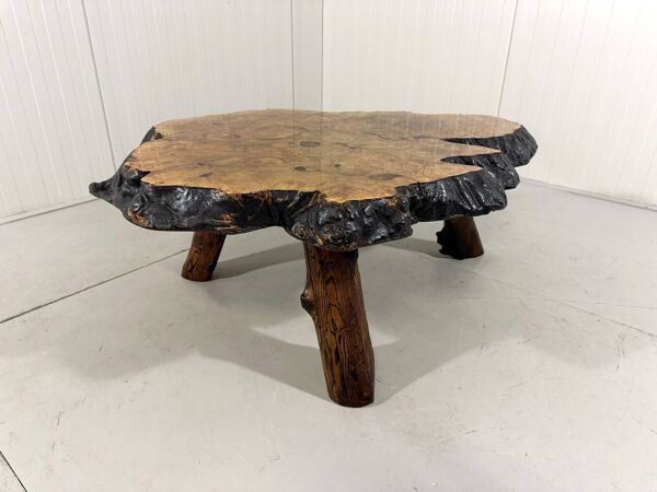 Table basse en tronc d'arbre massif par Frank Armich Canada