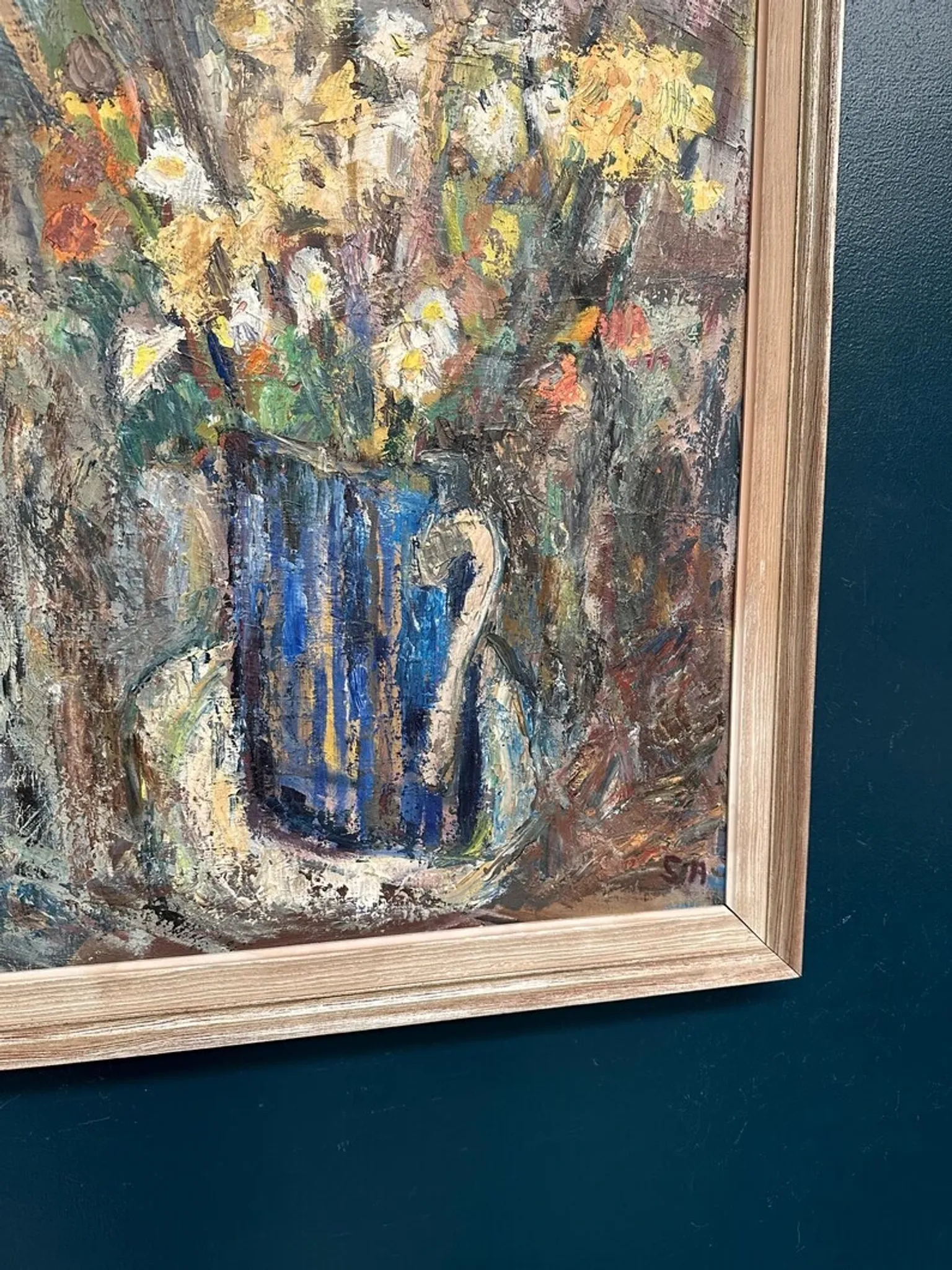 Original Swedish Oil on Panel – “Flowers in Blue Vase” by Sven Age – Signed – Vintage & Framed – 73 × 63 cm (28.7" × 24.8")