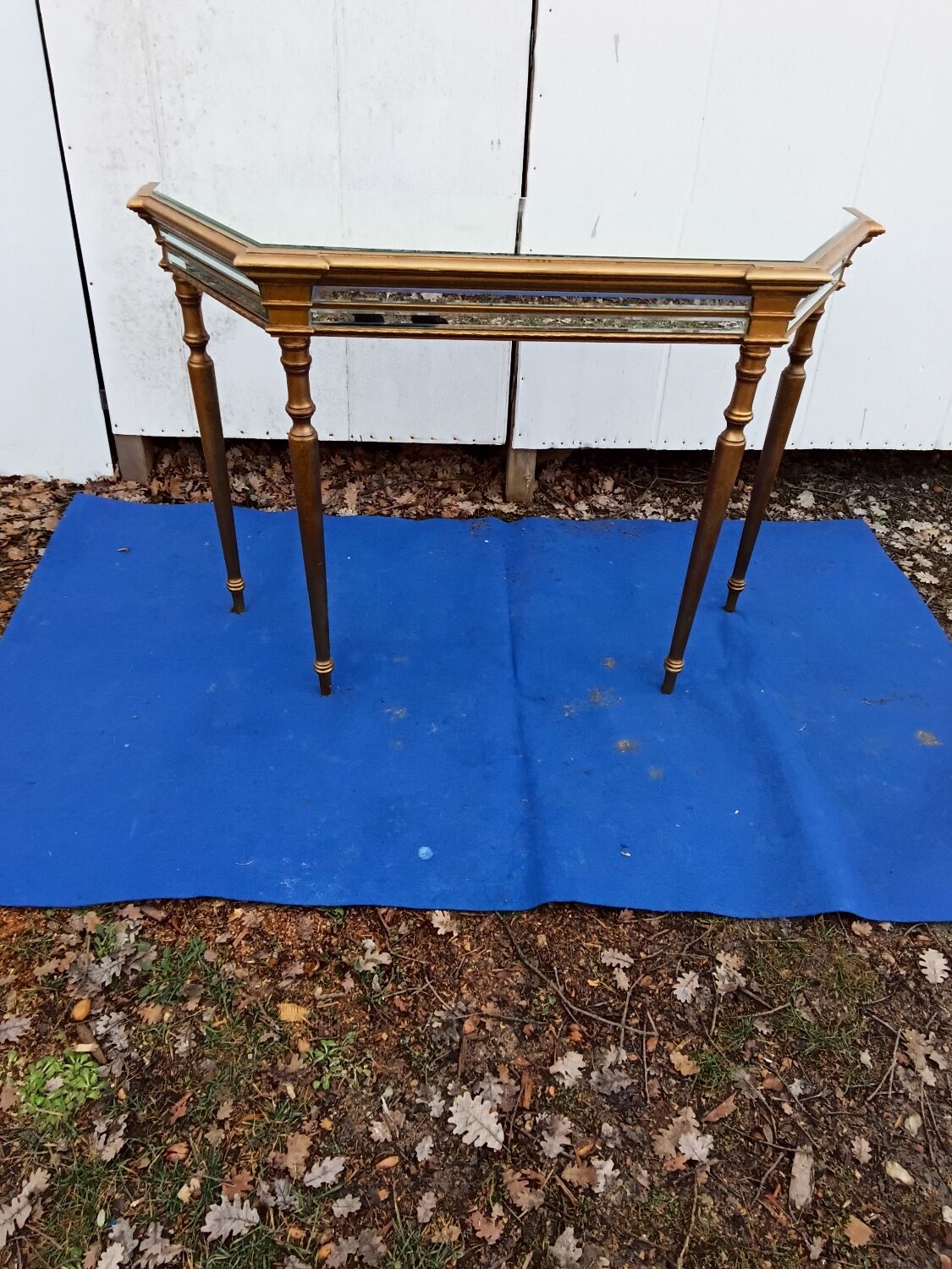 Golden vintage console