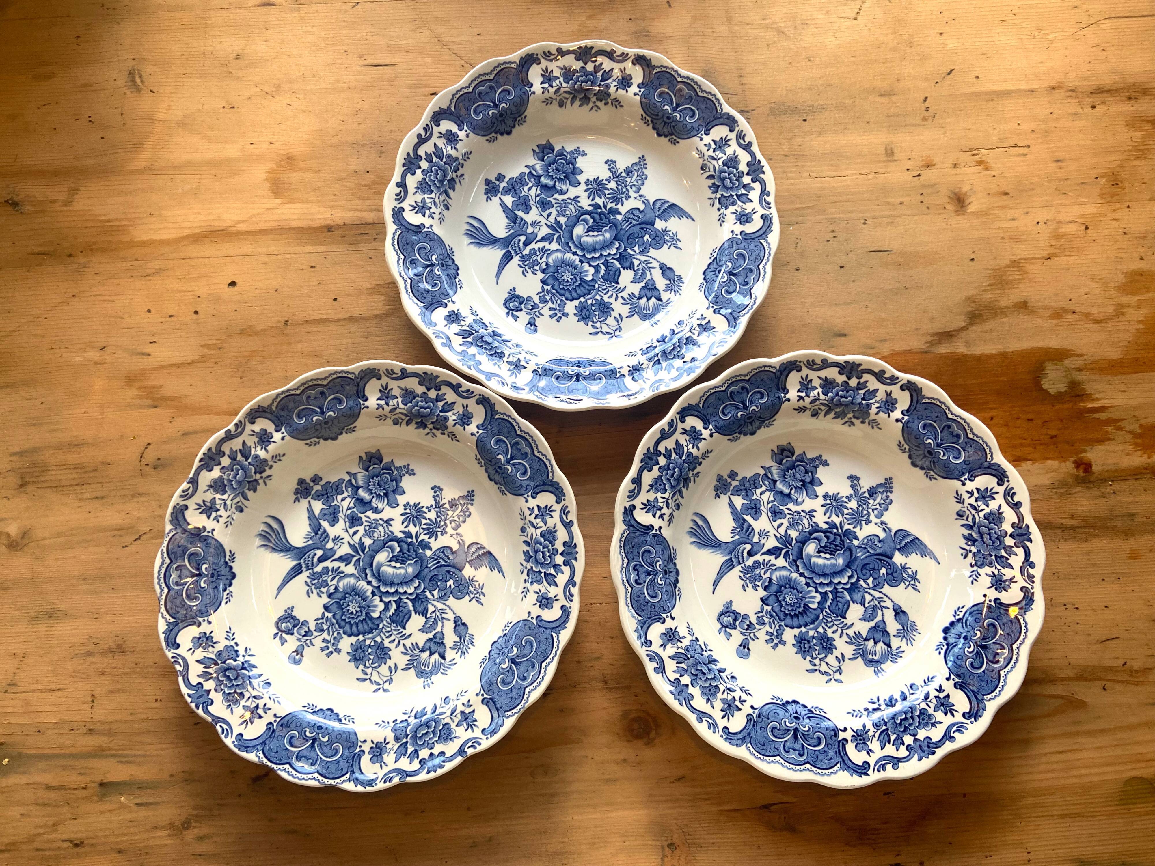 24 windsor english porcelain plates