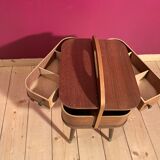 Travailleuse couturière scandinave
