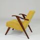 Fauteuil scandinave velours côtelé jaune citron chêne 1960