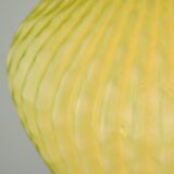 Lampe vintage Art Nouveau texturée verte