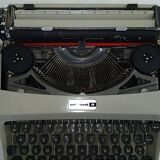 Underwood portable typewriter - satchel