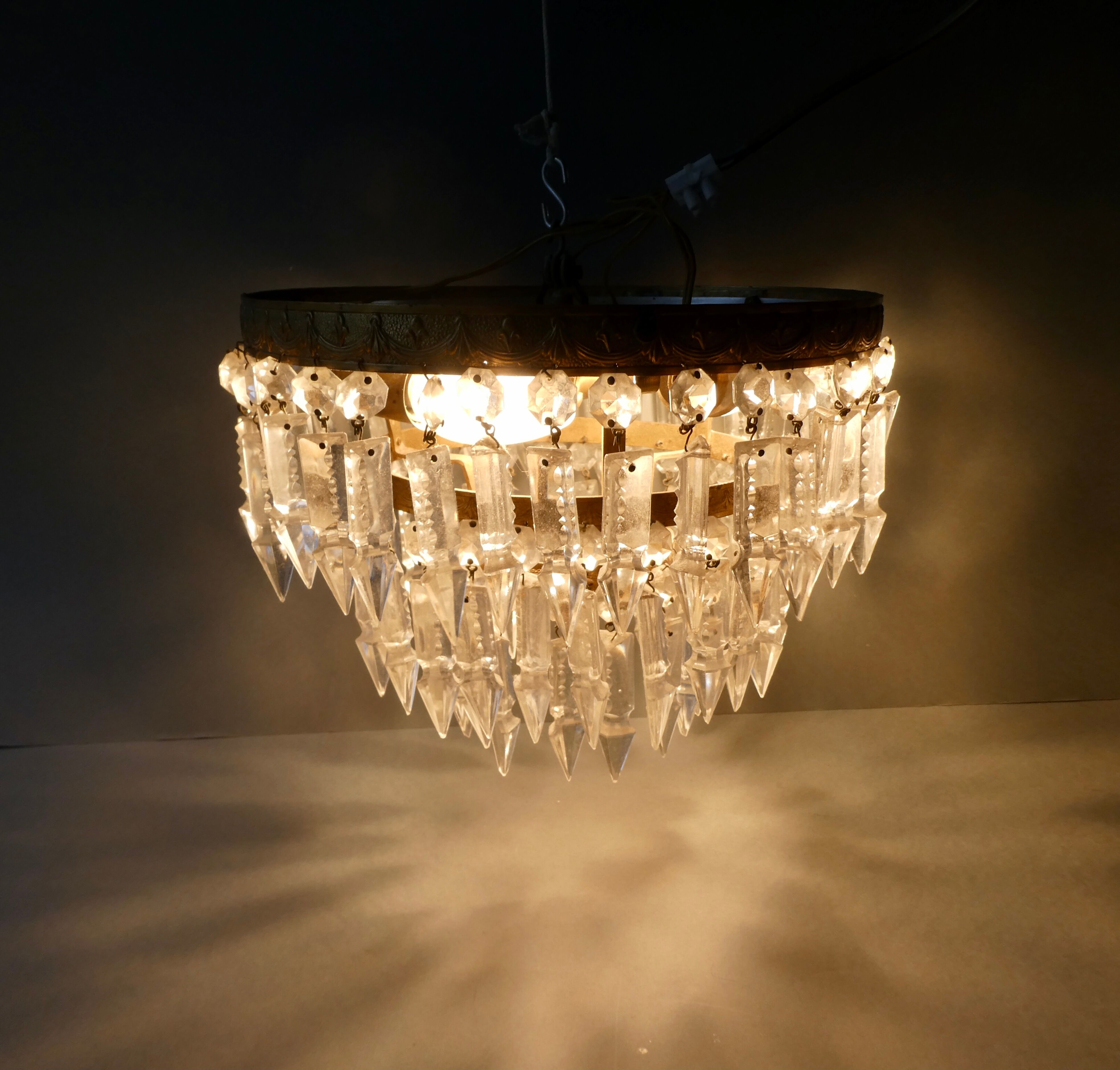 Luster with tassels and brass of the 60s-70s