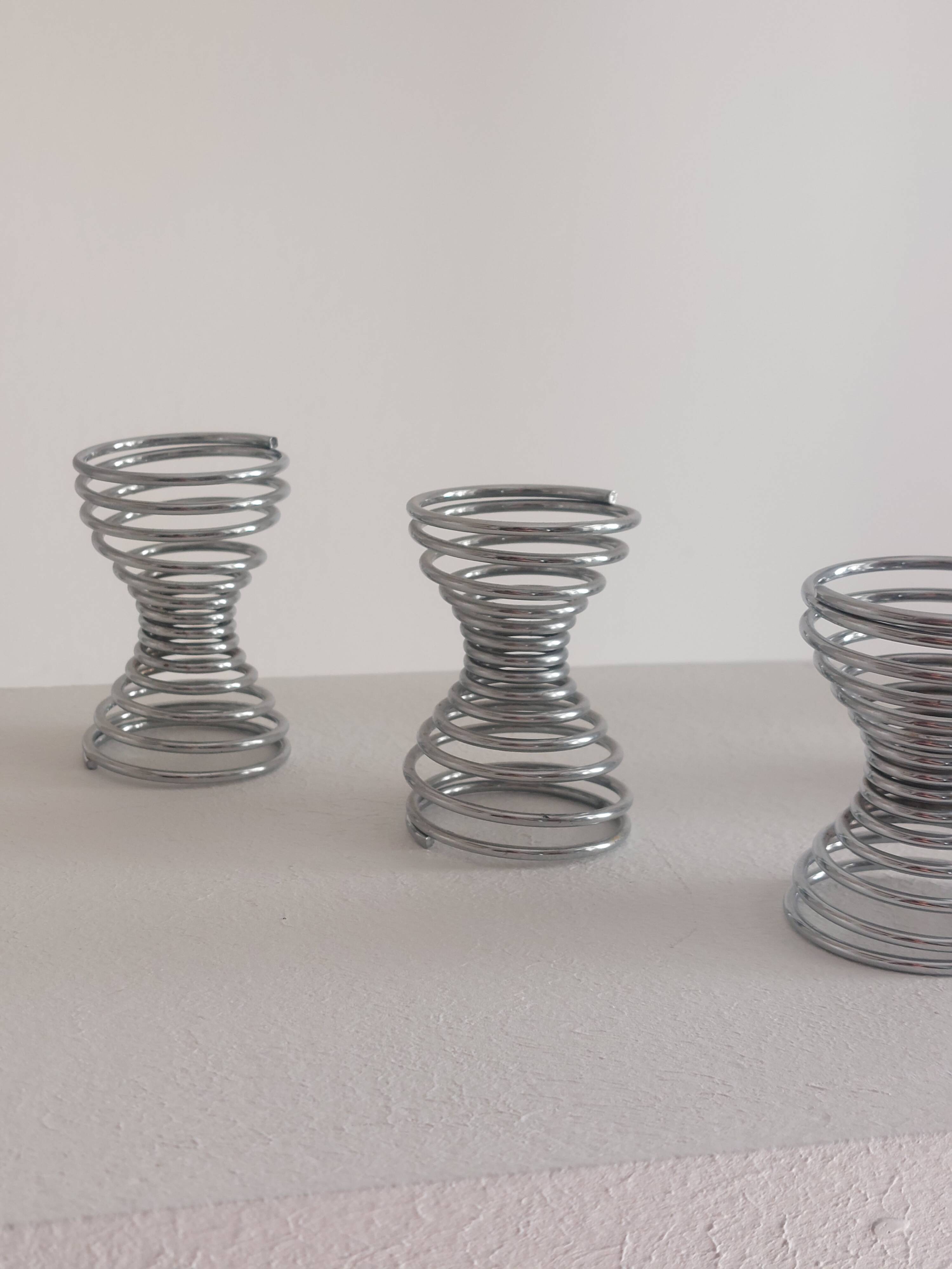 Ensemble de 5 coquetiers vintage postmodernes décor spirale style Memphis