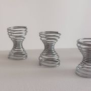 Set of 5 vintage postmodern egg cups with spiral decoration in Memphis style.