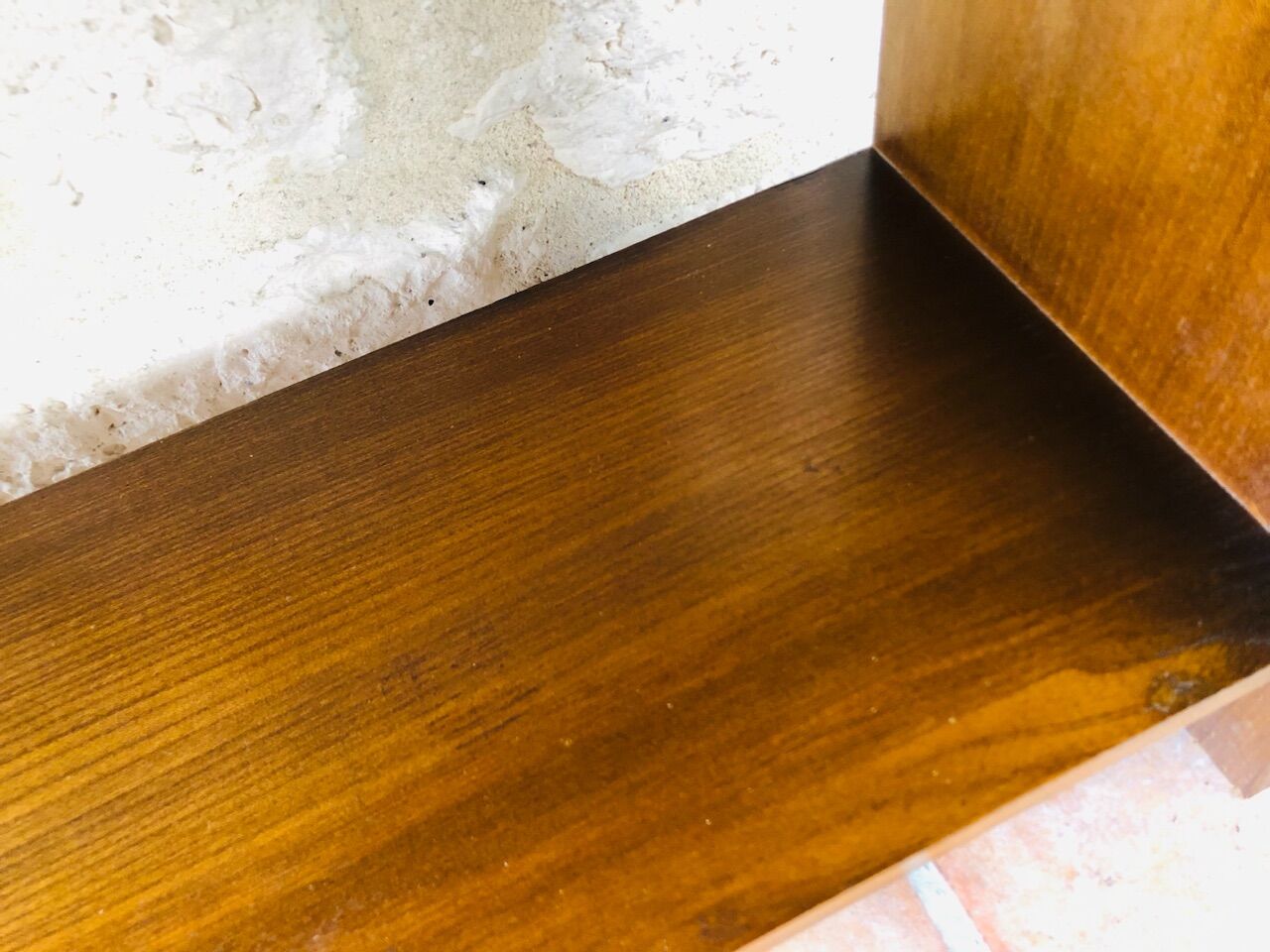 Vintage stand-pedding, Scandinavian style shelf by Herbert Gibbs, circa 60