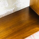 Vintage stand-pedding, Scandinavian style shelf by Herbert Gibbs, circa 60