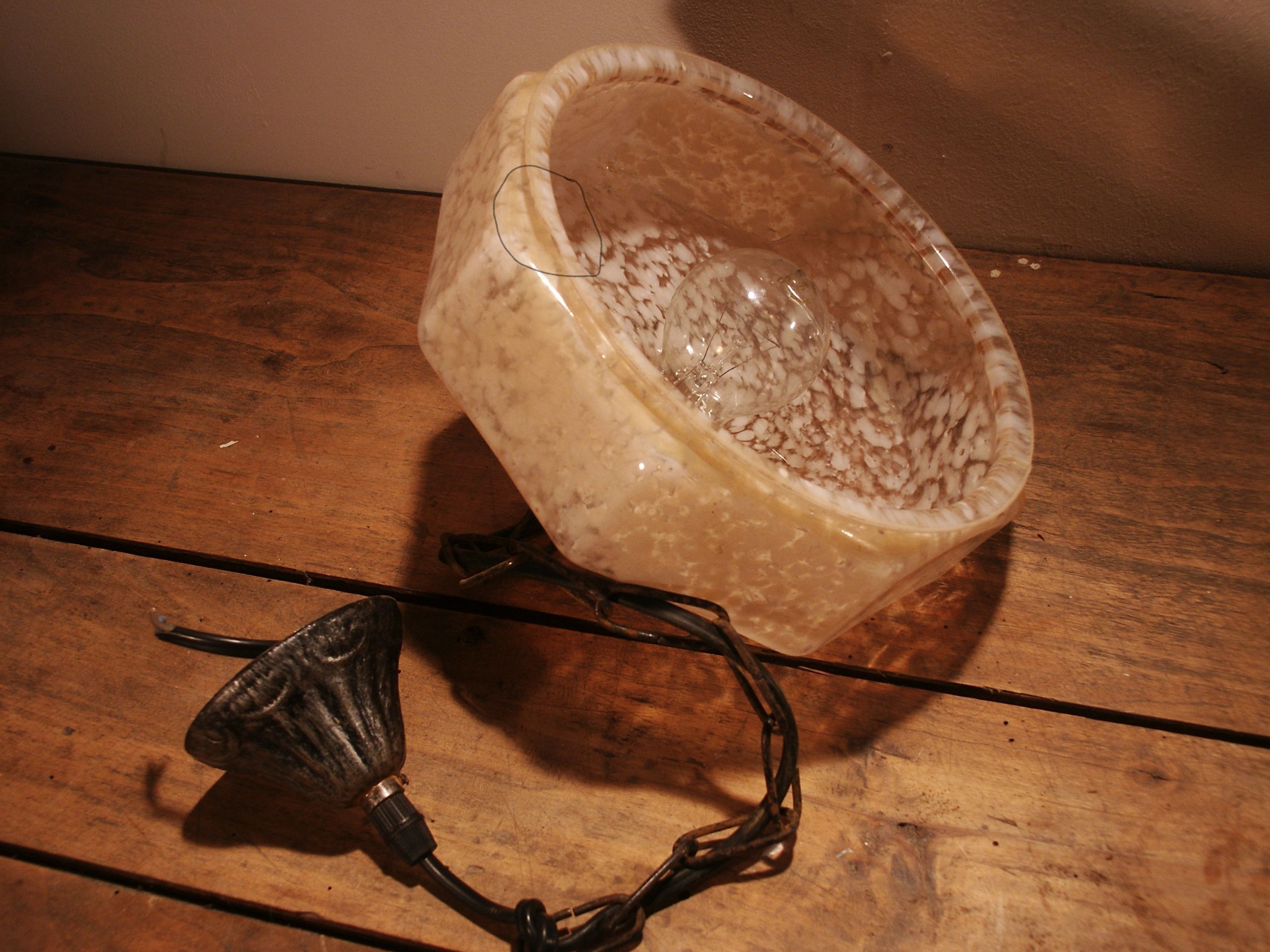 Pink opaline suspension