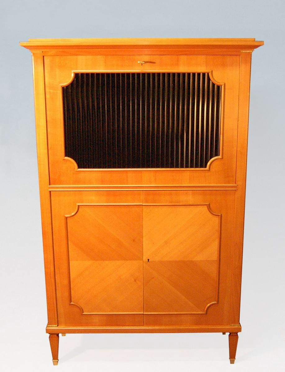 Storage cabinet 1940