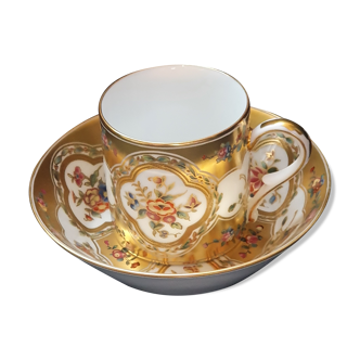 Former royal porcelain cup and cup in Limoges with butterflies