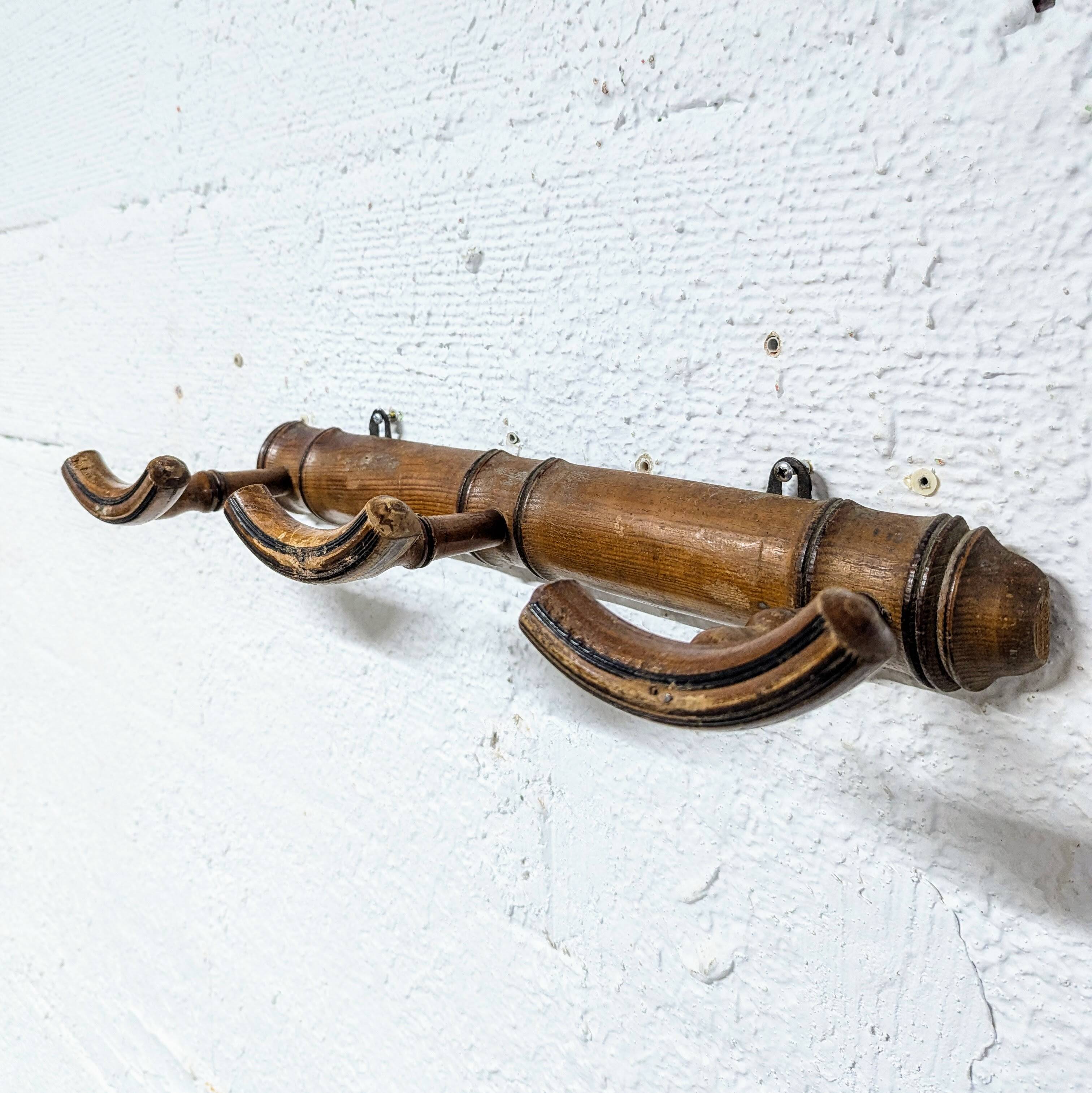 Art Deco Coat Rack in Turned Wood