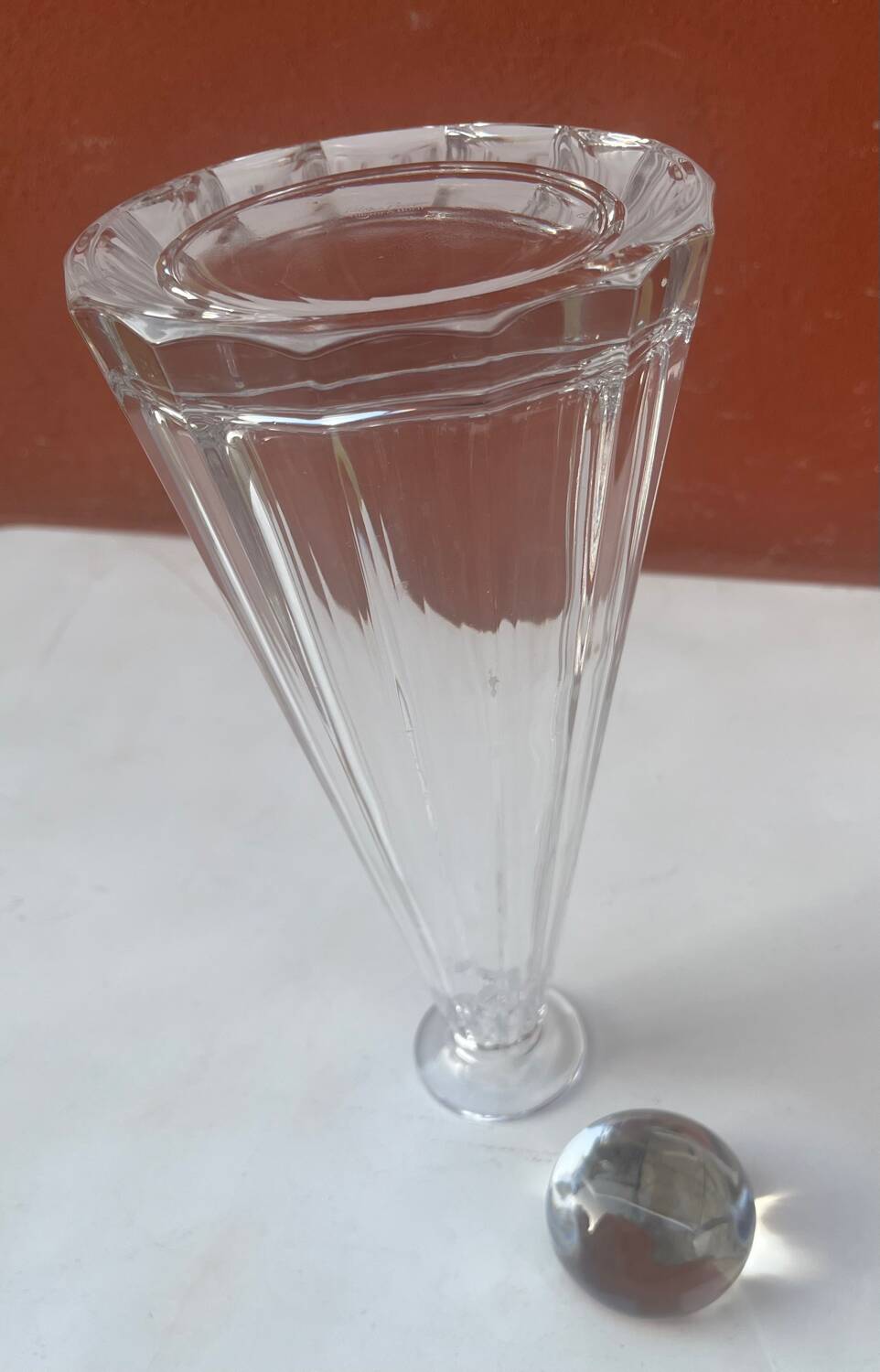Conical carafe