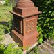 Vase médicis avec socle en fonte