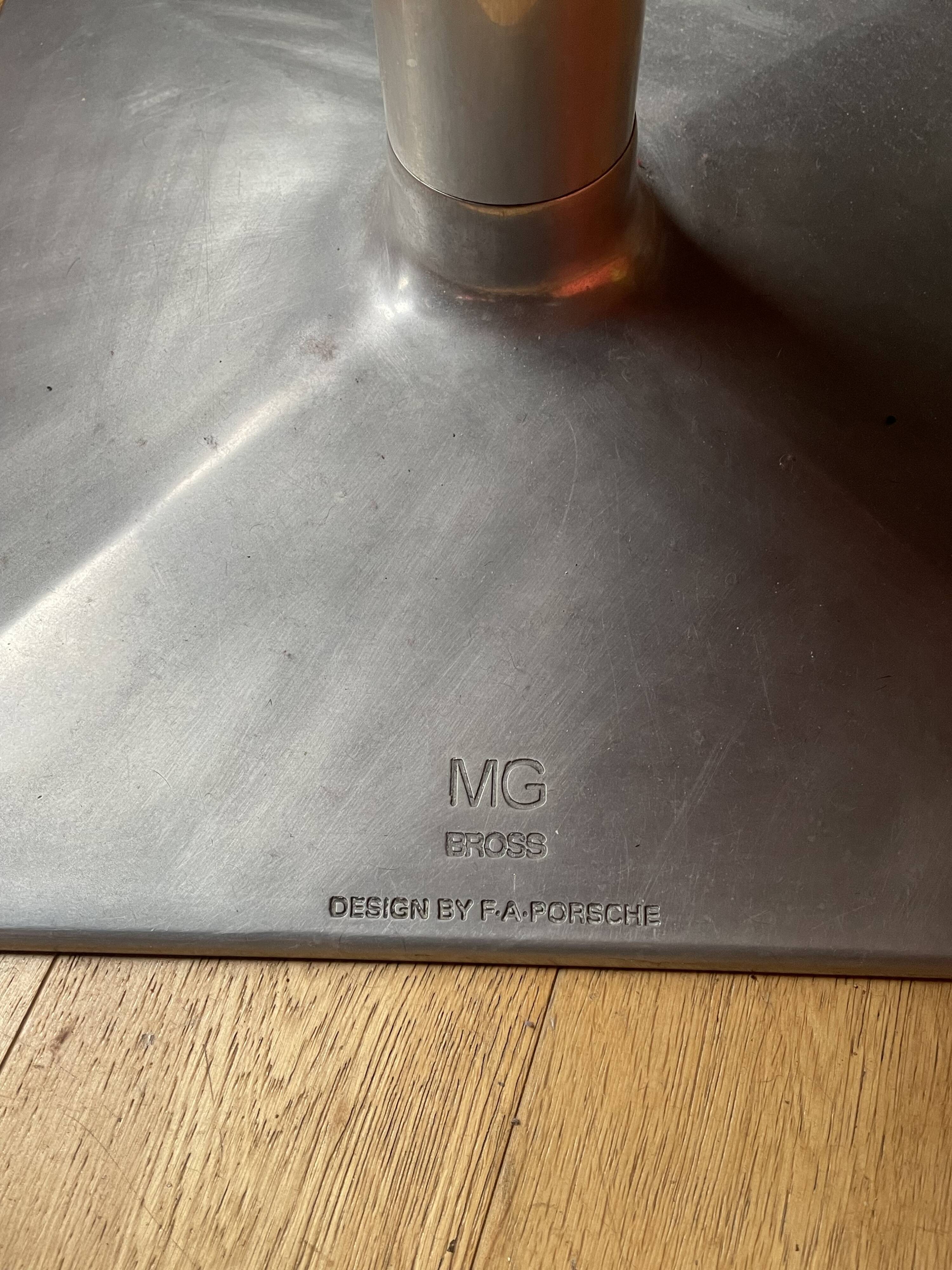 Stunning vintage design armchairs from the 70s, in Porsche Space Age style.