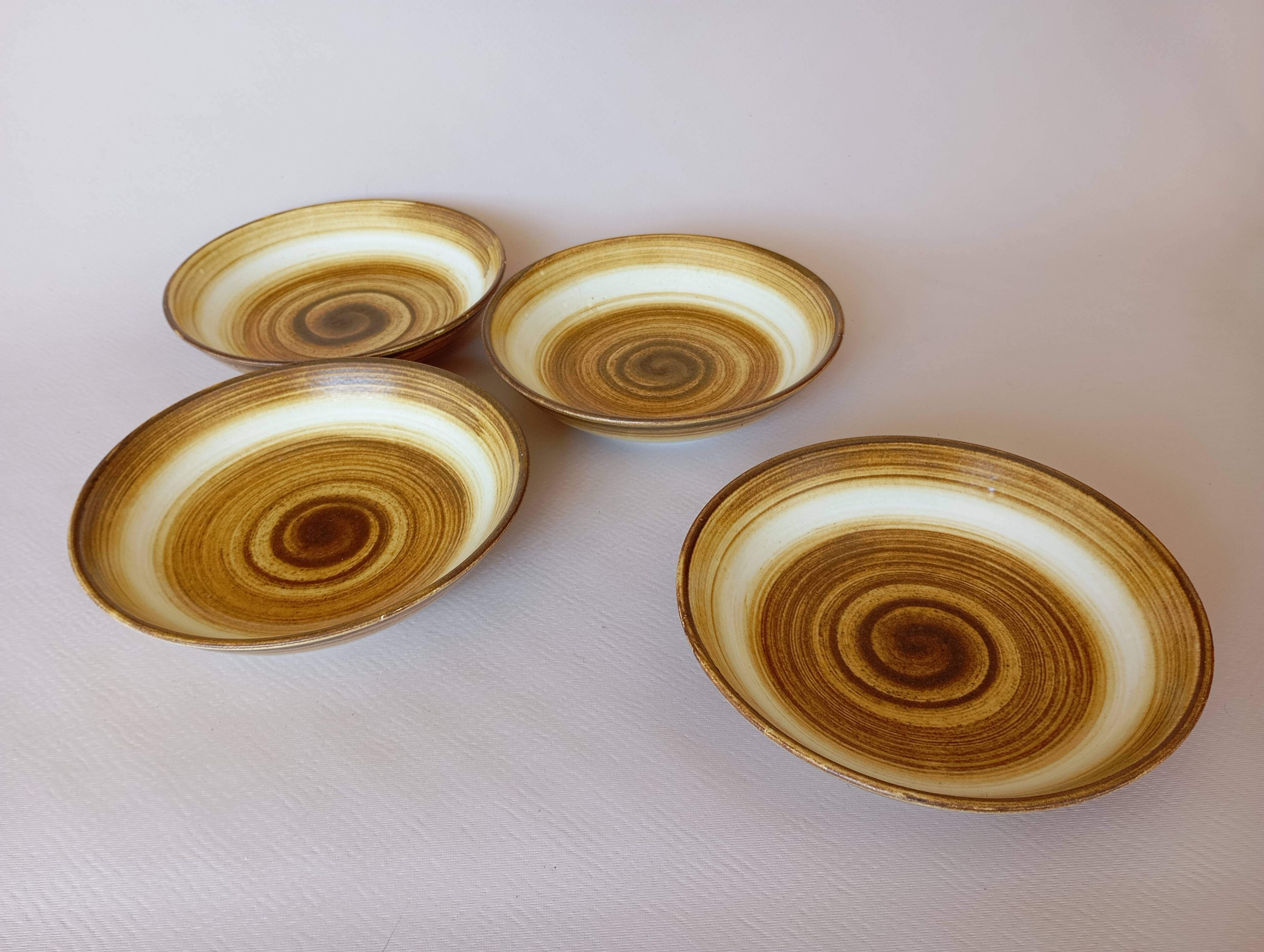 4 Longchamp calotte plates