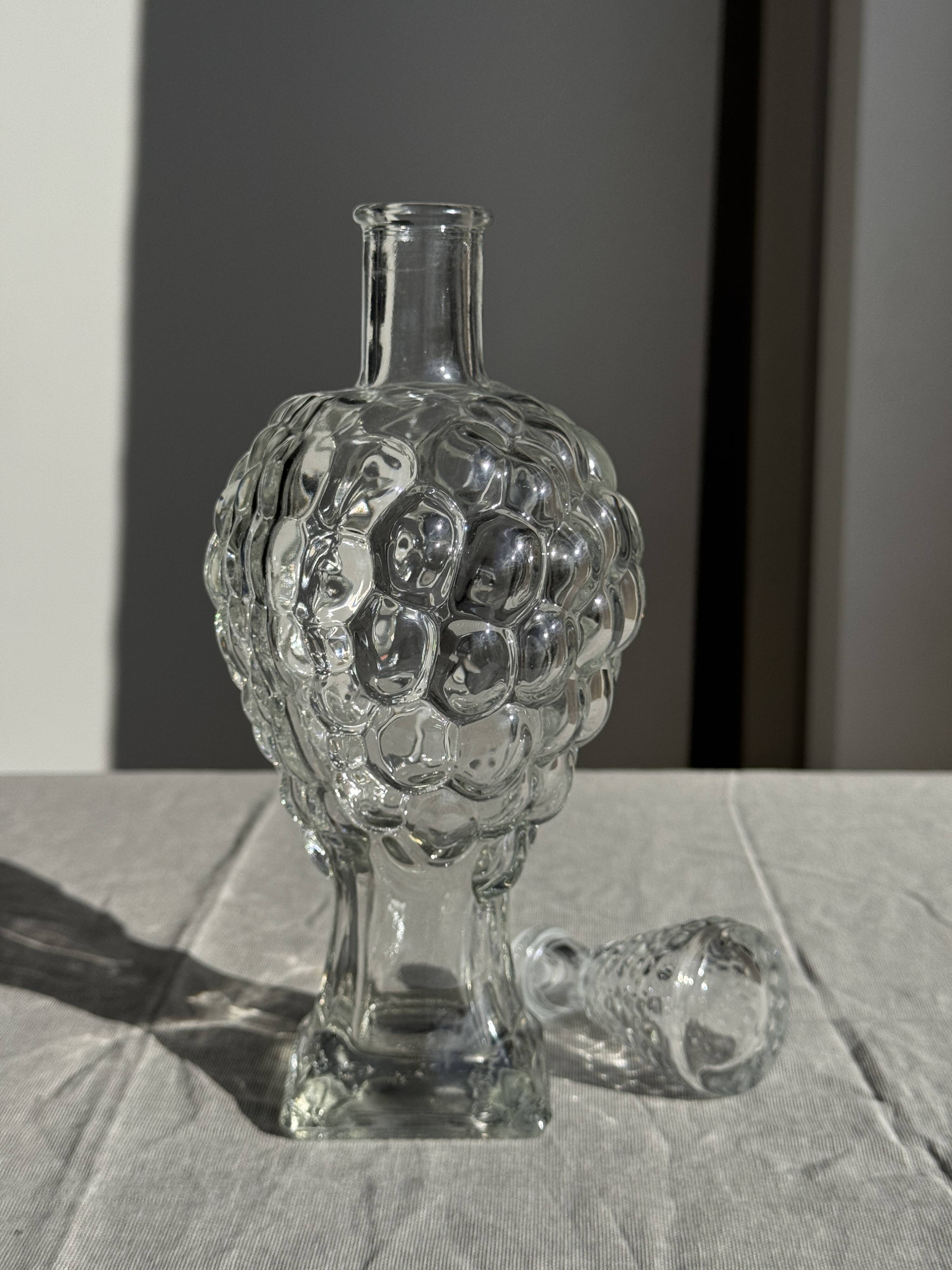 Carafe en verre moulé en forme de raisin H29 D10