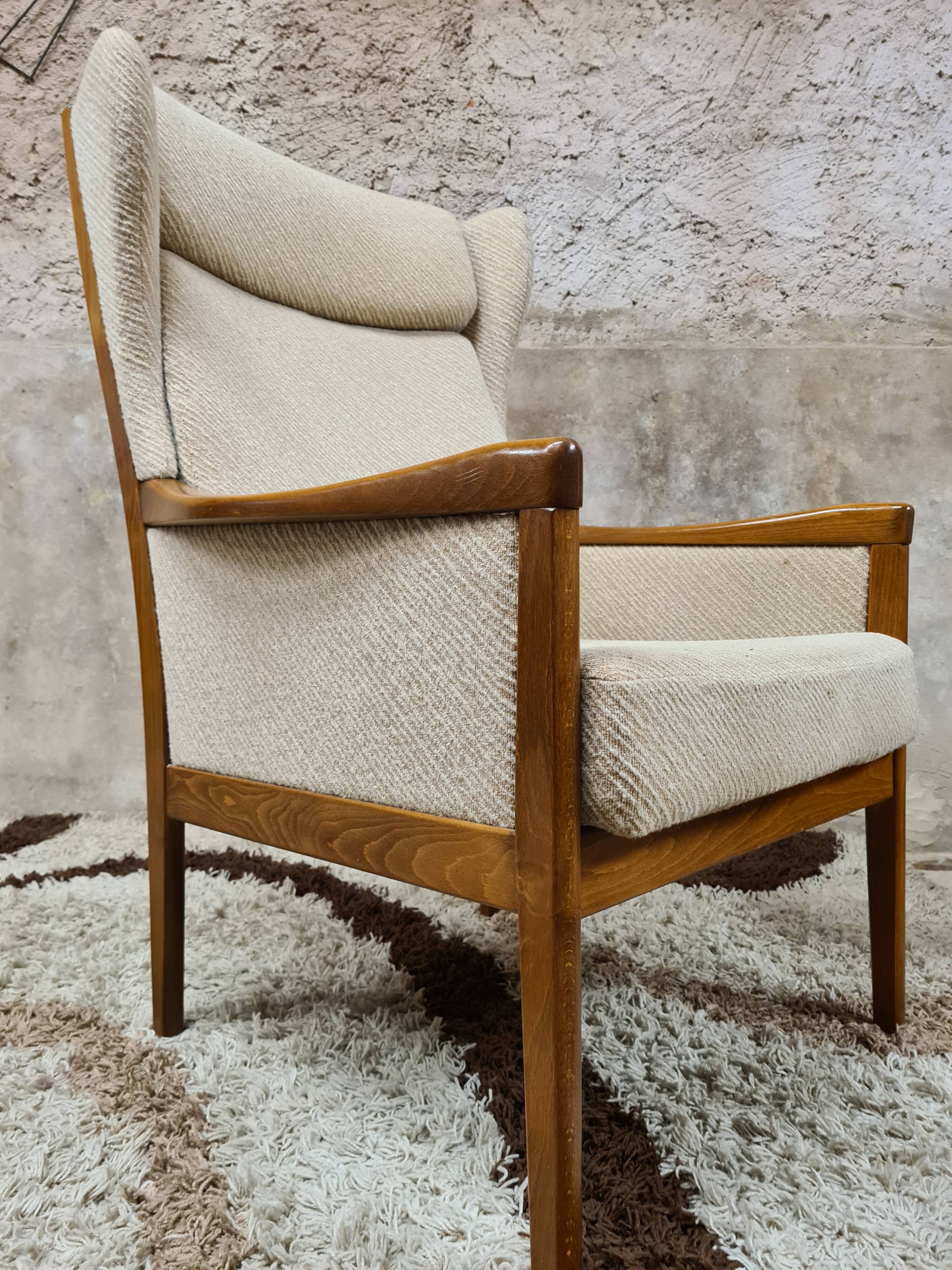 Vintage 1960 ear armchair