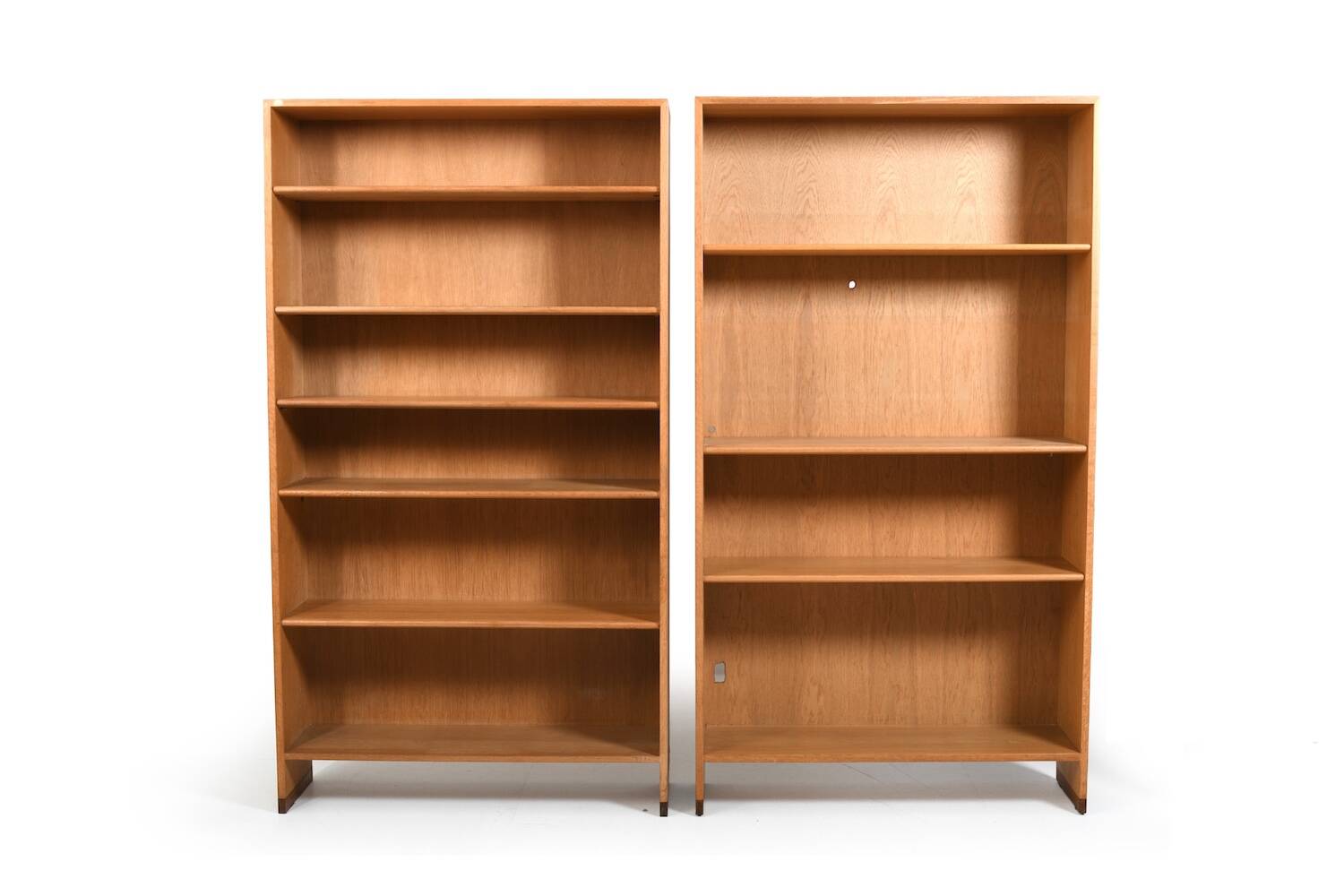 Pair of Hans J. Wegner Oak & Teak Bookshelves RY8