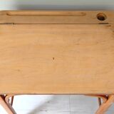 Bureau et chaise pour enfant signés Baumann