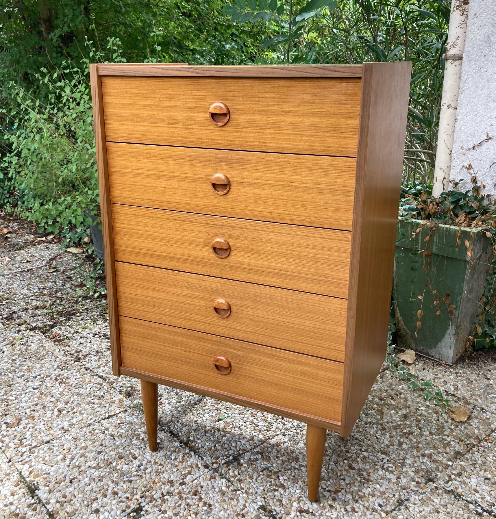 Vintage rag chest of drawers from the 60s