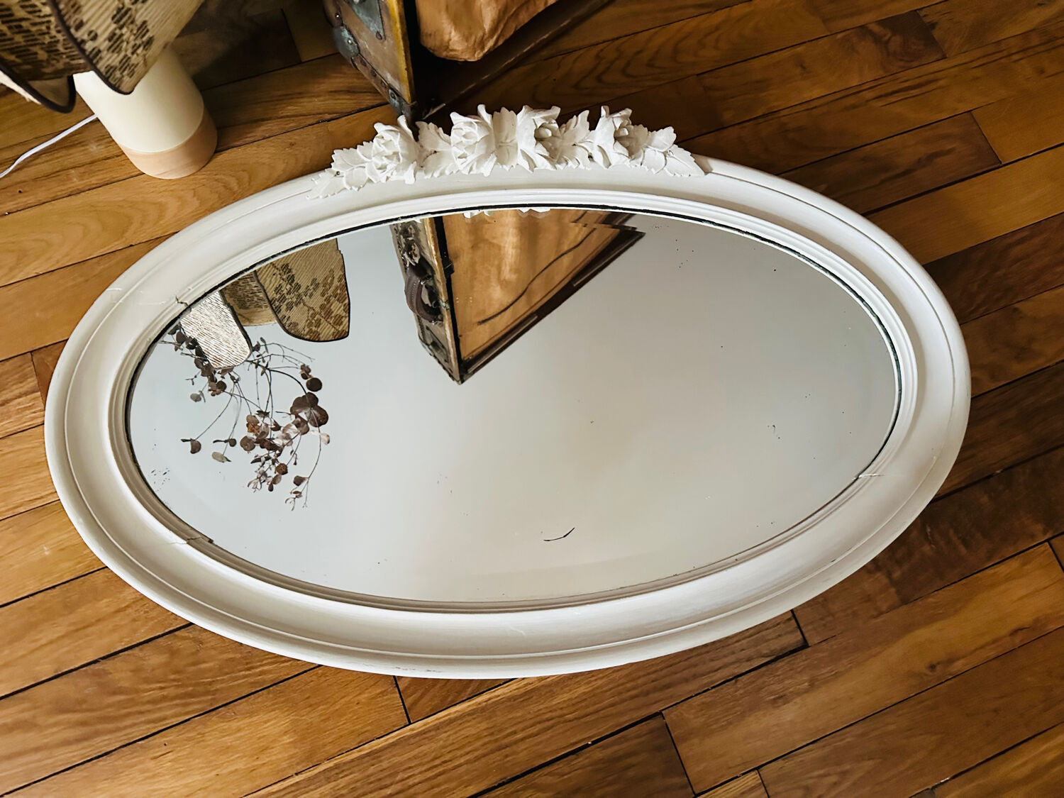 Antique white mirror carved with wooden roses