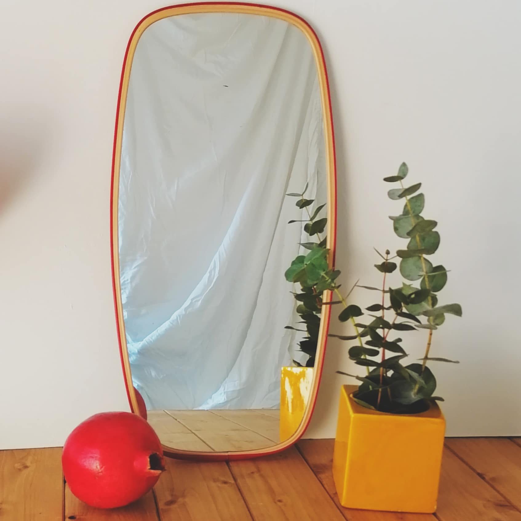 Vintage mirror mirror