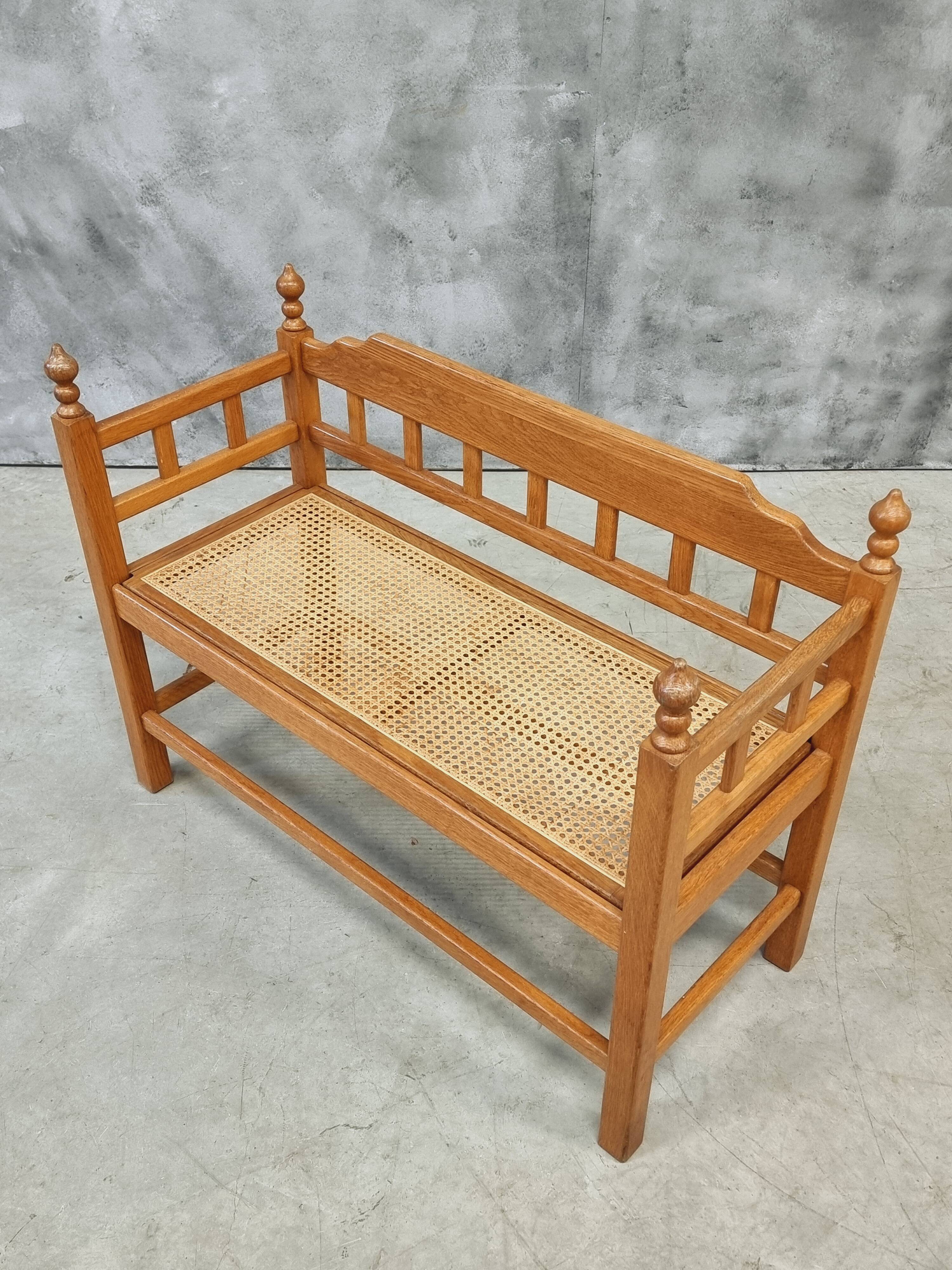 Vintage Oak Entryway Bench with Straps