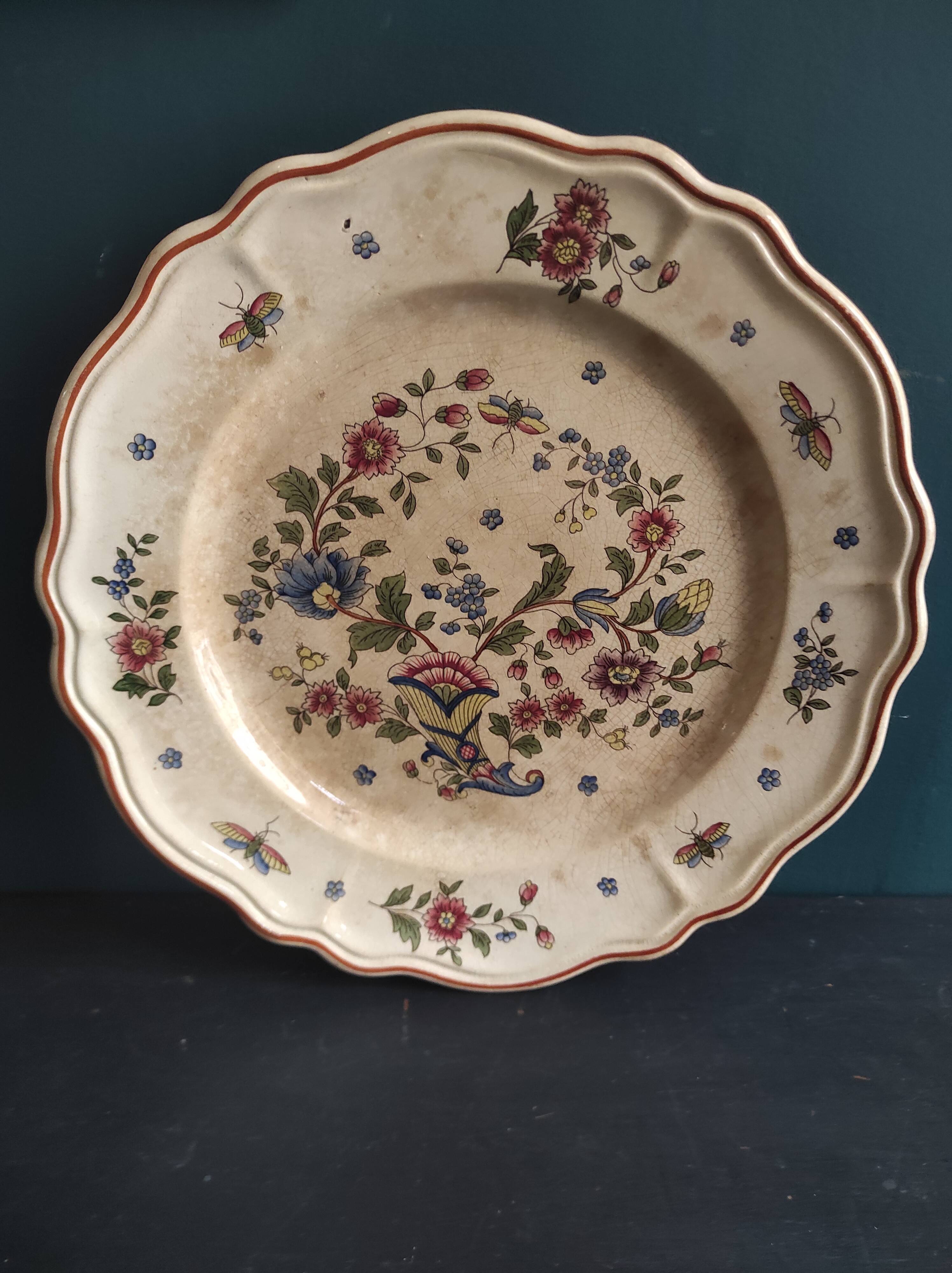 Vintage French round serving plate faience de Rouen, representing a horn of plenty